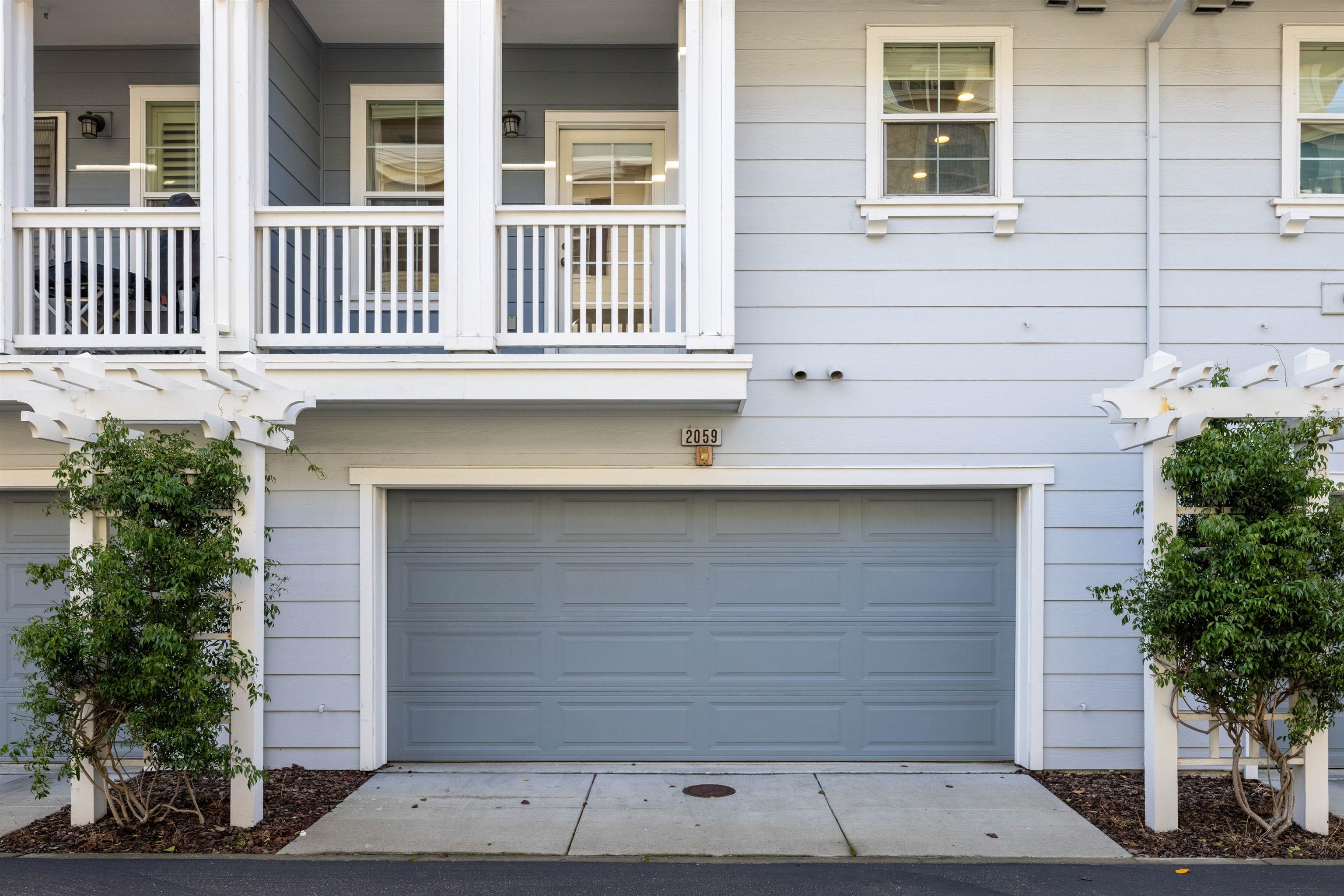 Detail Gallery Image 5 of 57 For 2059 Northshore, Richmond,  CA 94804-2582 - 3 Beds | 2/1 Baths