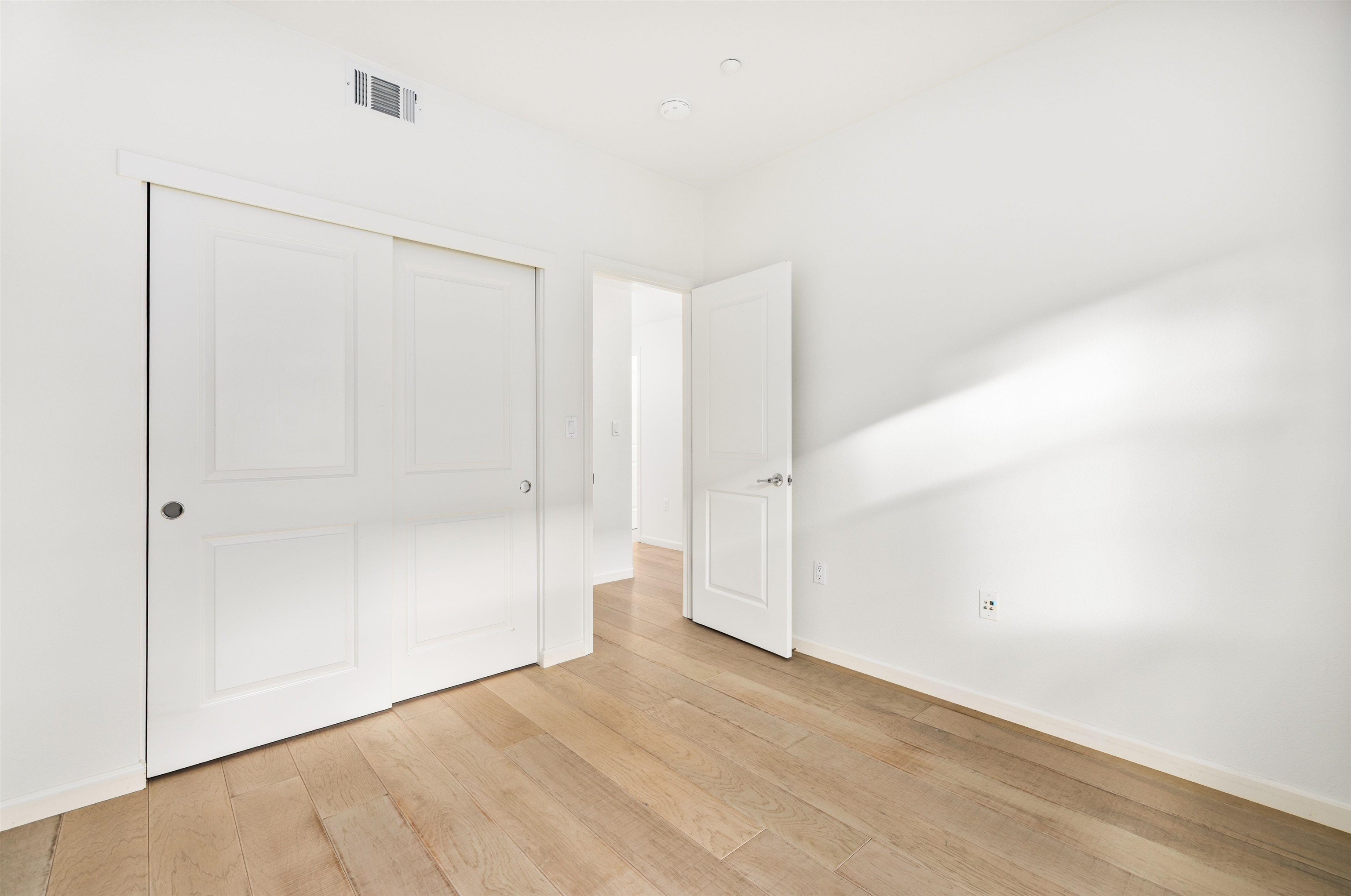 Detail Gallery Image 42 of 57 For 2059 Northshore, Richmond,  CA 94804-2582 - 3 Beds | 2/1 Baths