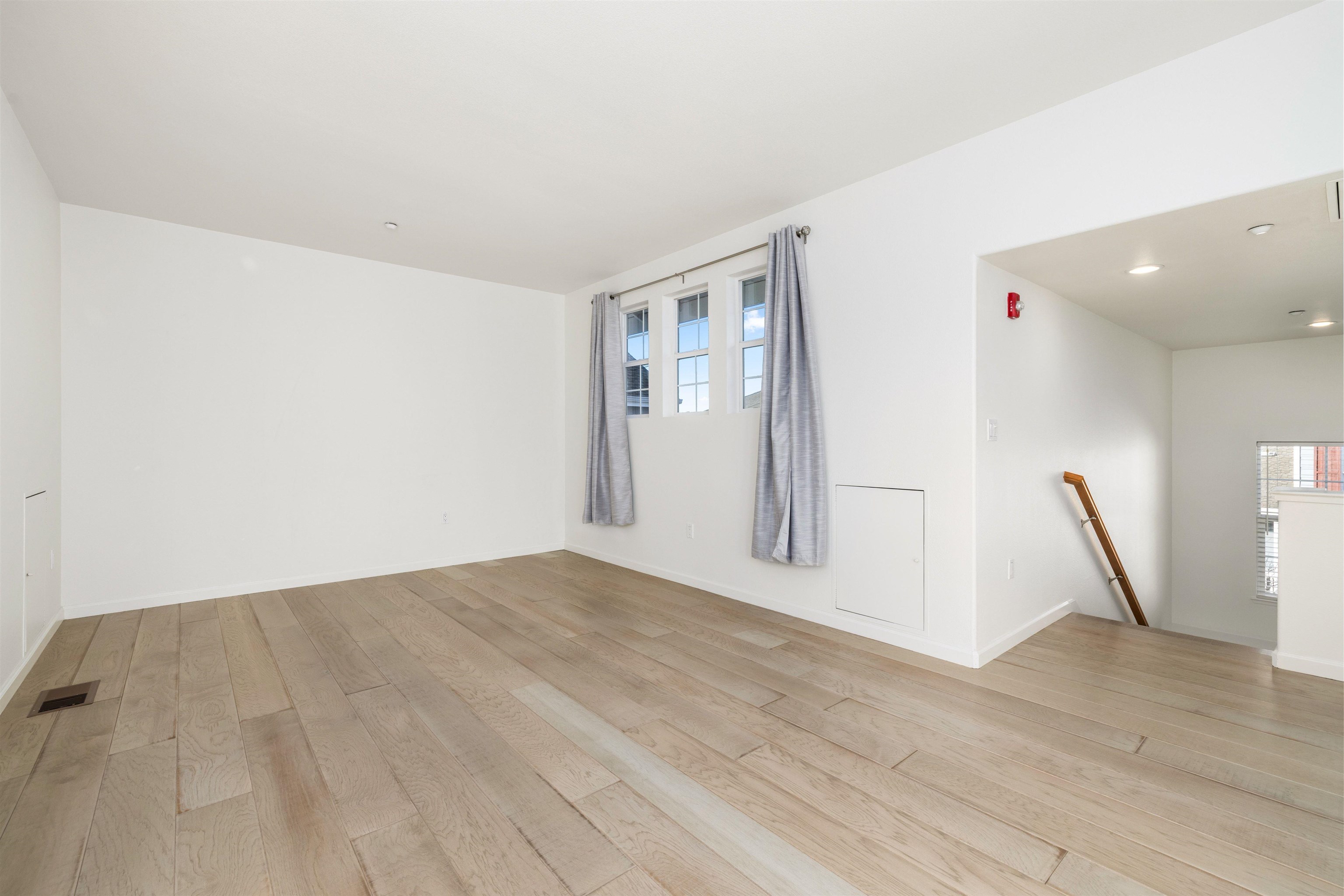 Detail Gallery Image 44 of 57 For 2059 Northshore, Richmond,  CA 94804-2582 - 3 Beds | 2/1 Baths