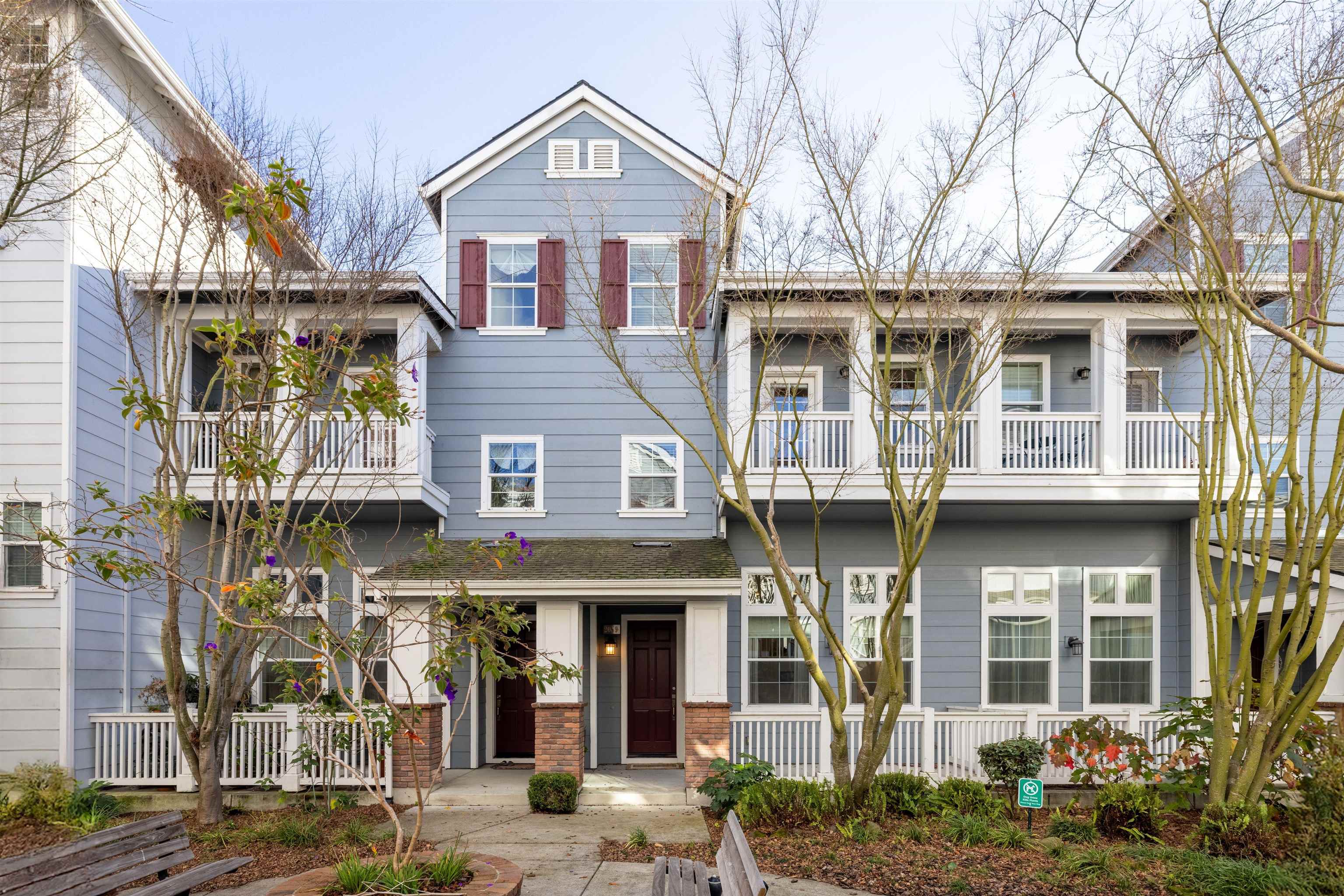 Detail Gallery Image 9 of 57 For 2059 Northshore, Richmond,  CA 94804-2582 - 3 Beds | 2/1 Baths