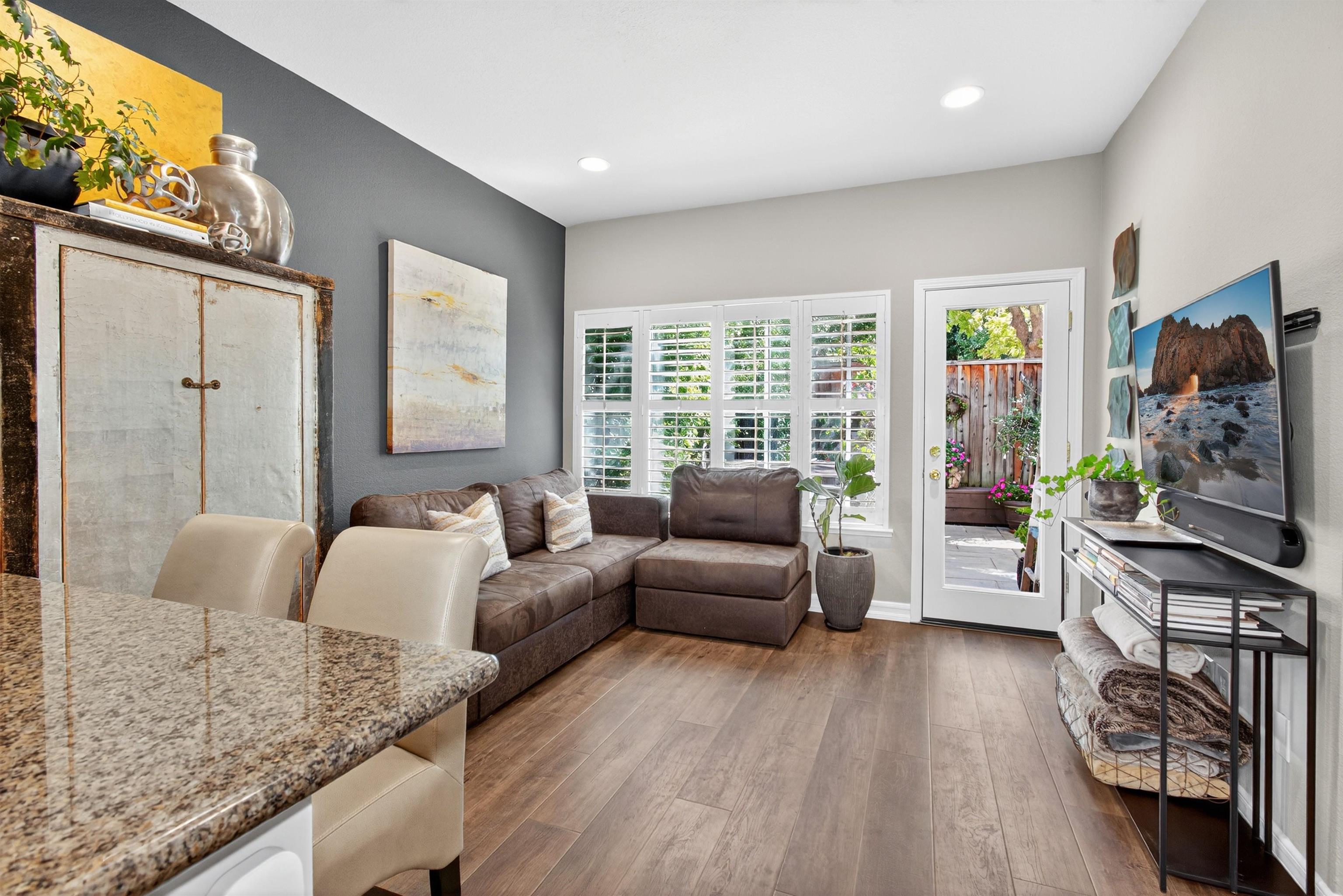 Detail Gallery Image 26 of 57 For 6206 Lakeview Cir, San Ramon,  CA 94582 - 3 Beds | 2/1 Baths