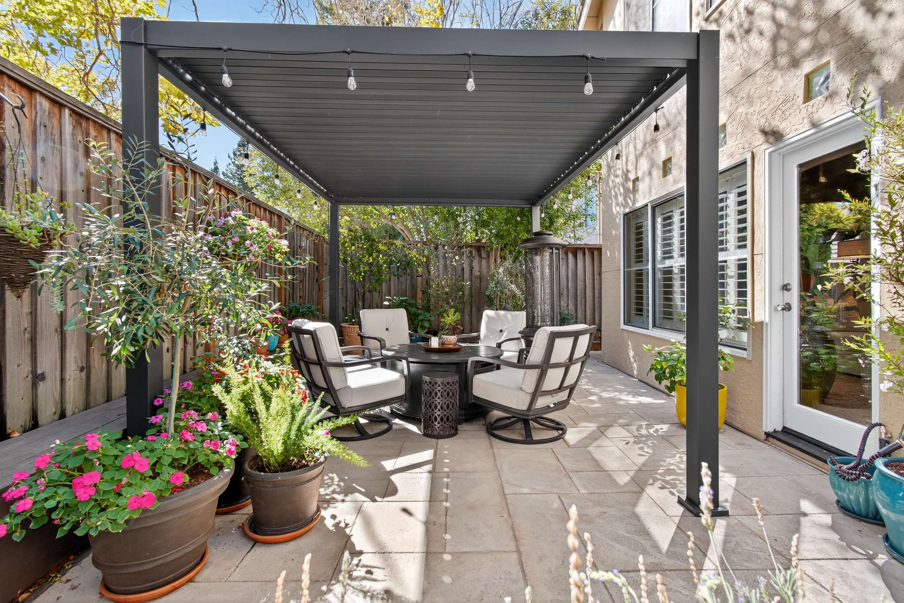 Detail Gallery Image 28 of 57 For 6206 Lakeview Cir, San Ramon,  CA 94582 - 3 Beds | 2/1 Baths