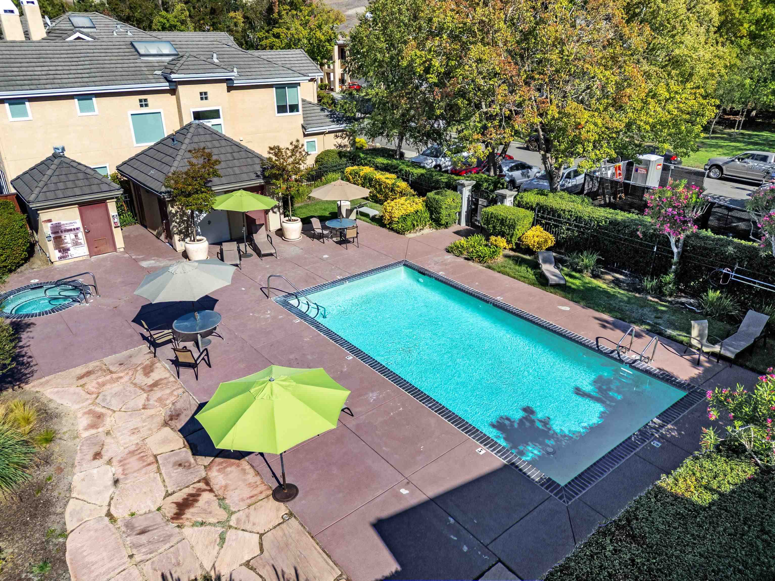 Detail Gallery Image 46 of 57 For 6206 Lakeview Cir, San Ramon,  CA 94582 - 3 Beds | 2/1 Baths