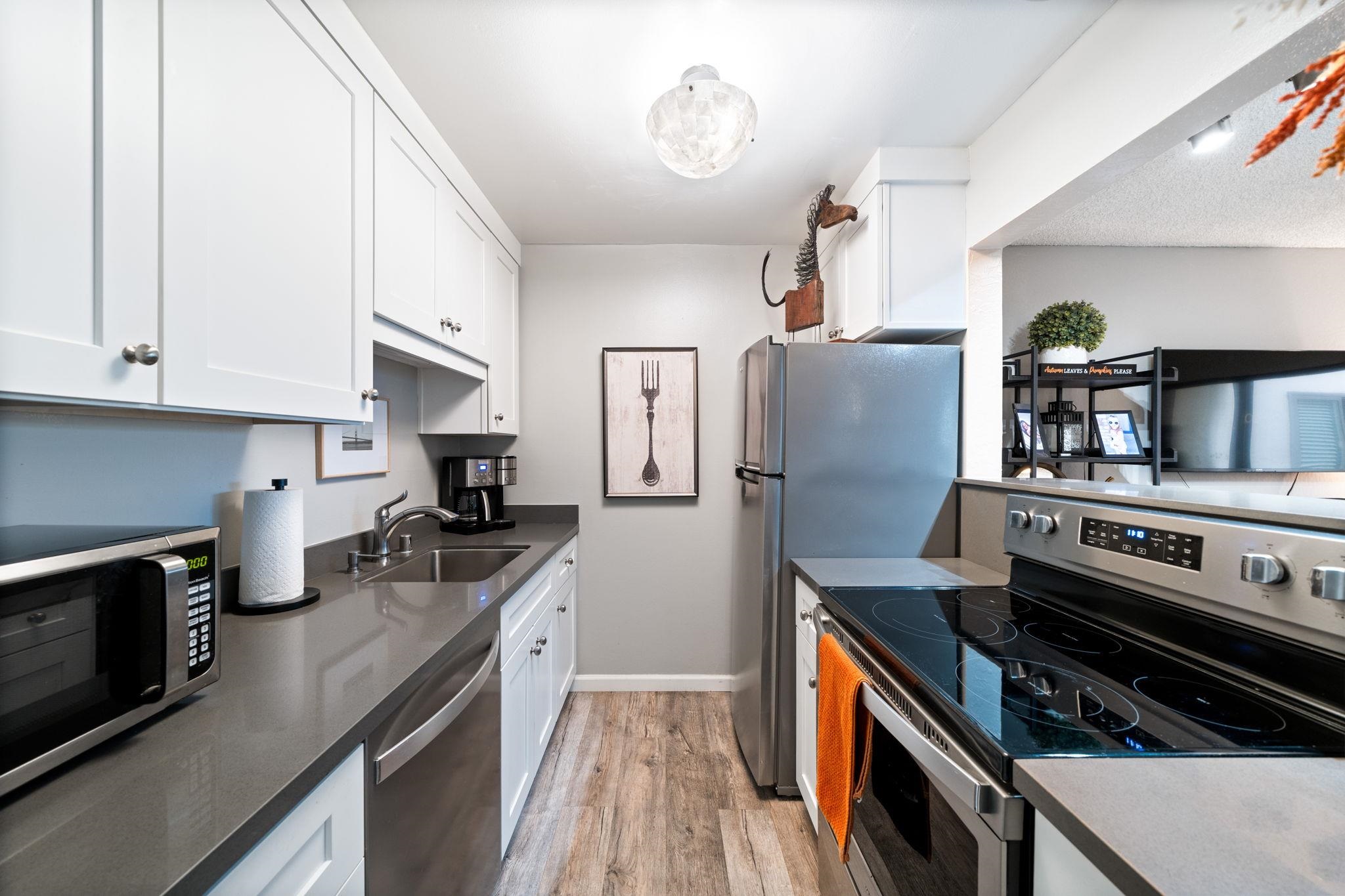 Front Image Thumbnail for CC41120196