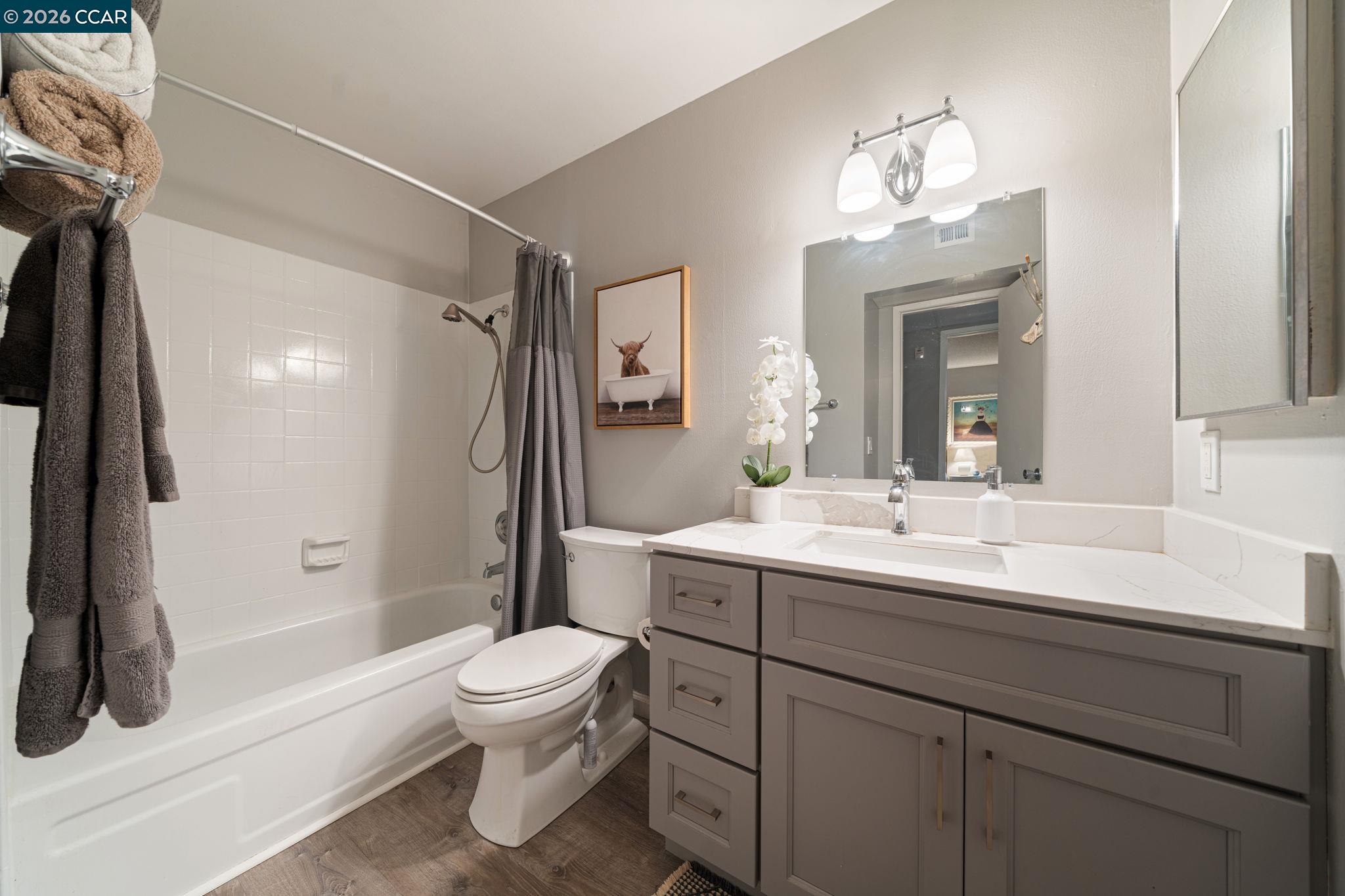 Detail Gallery Image 11 of 24 For 320 N Civic Drive #407,  Walnut Creek,  CA 94596 - 1 Beds | 1 Baths