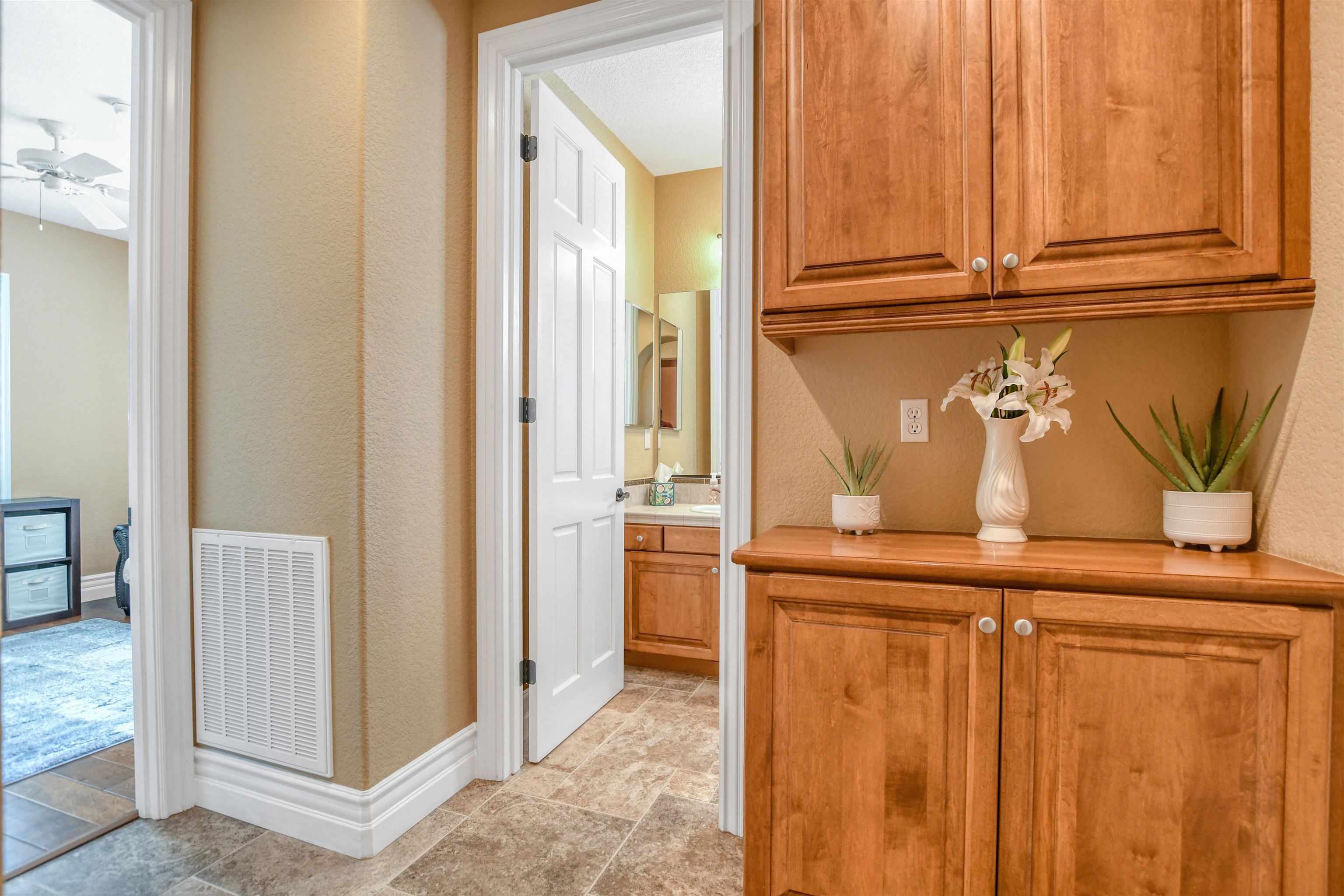 Detail Gallery Image 14 of 37 For 1644 Gamay Ln, Brentwood,  CA 94513 - 2 Beds | 2 Baths