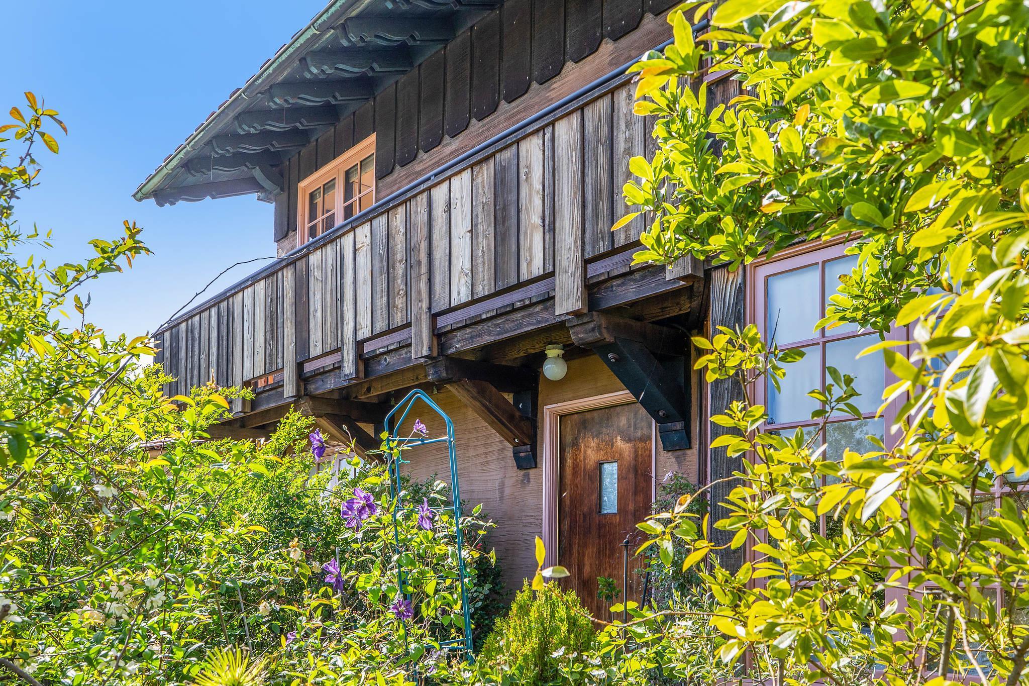 Detail Gallery Image 11 of 60 For 2501 Rose Walk, Berkeley,  CA 94708-1902 - – Beds | – Baths