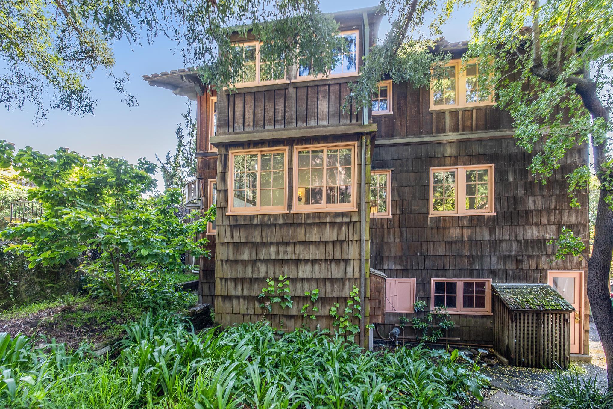 Detail Gallery Image 7 of 60 For 2501 Rose Walk, Berkeley,  CA 94708-1902 - – Beds | – Baths