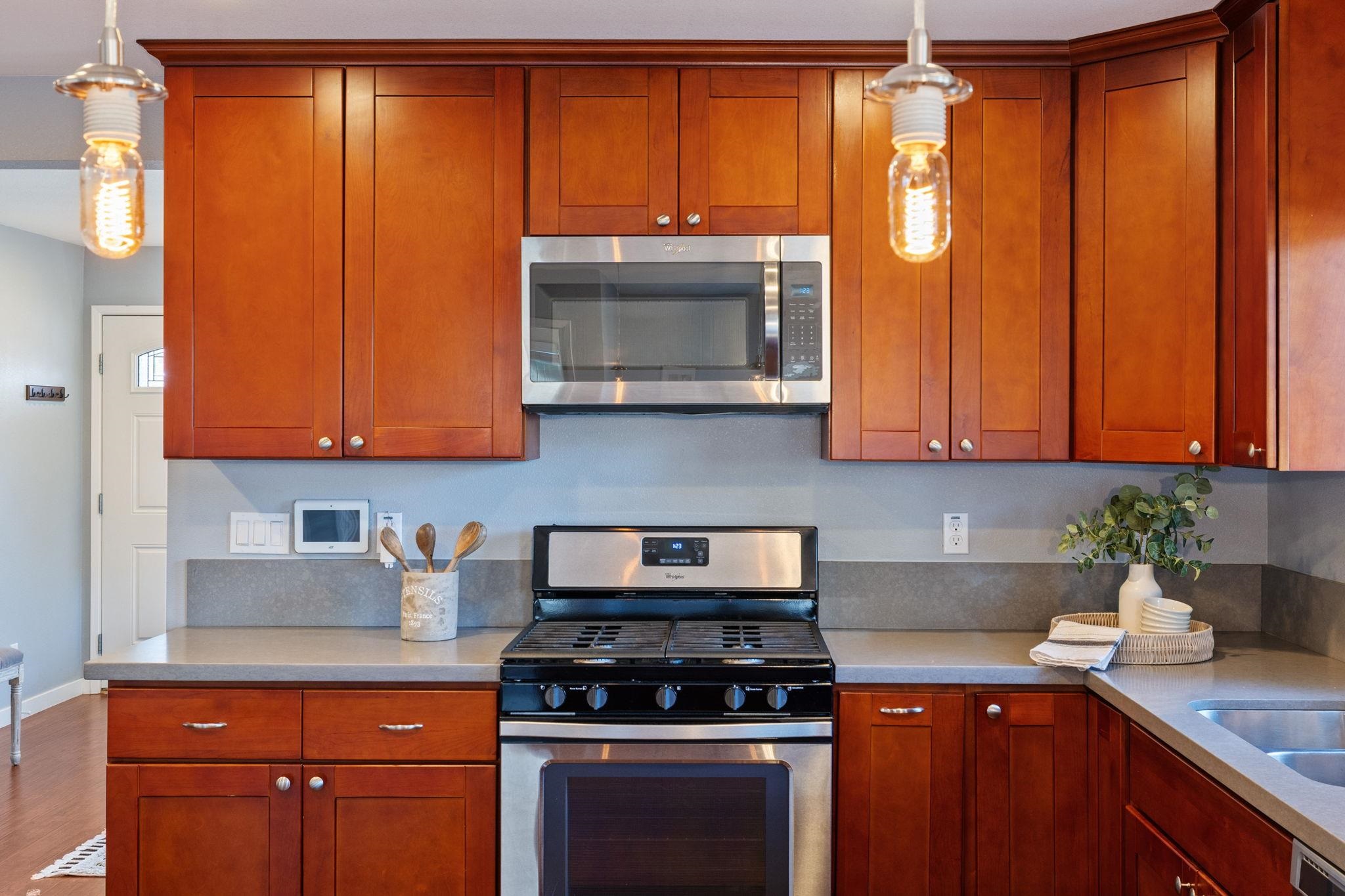 Detail Gallery Image 17 of 54 For 340 Andrews St, Livermore,  CA 94551 - 3 Beds | 2 Baths