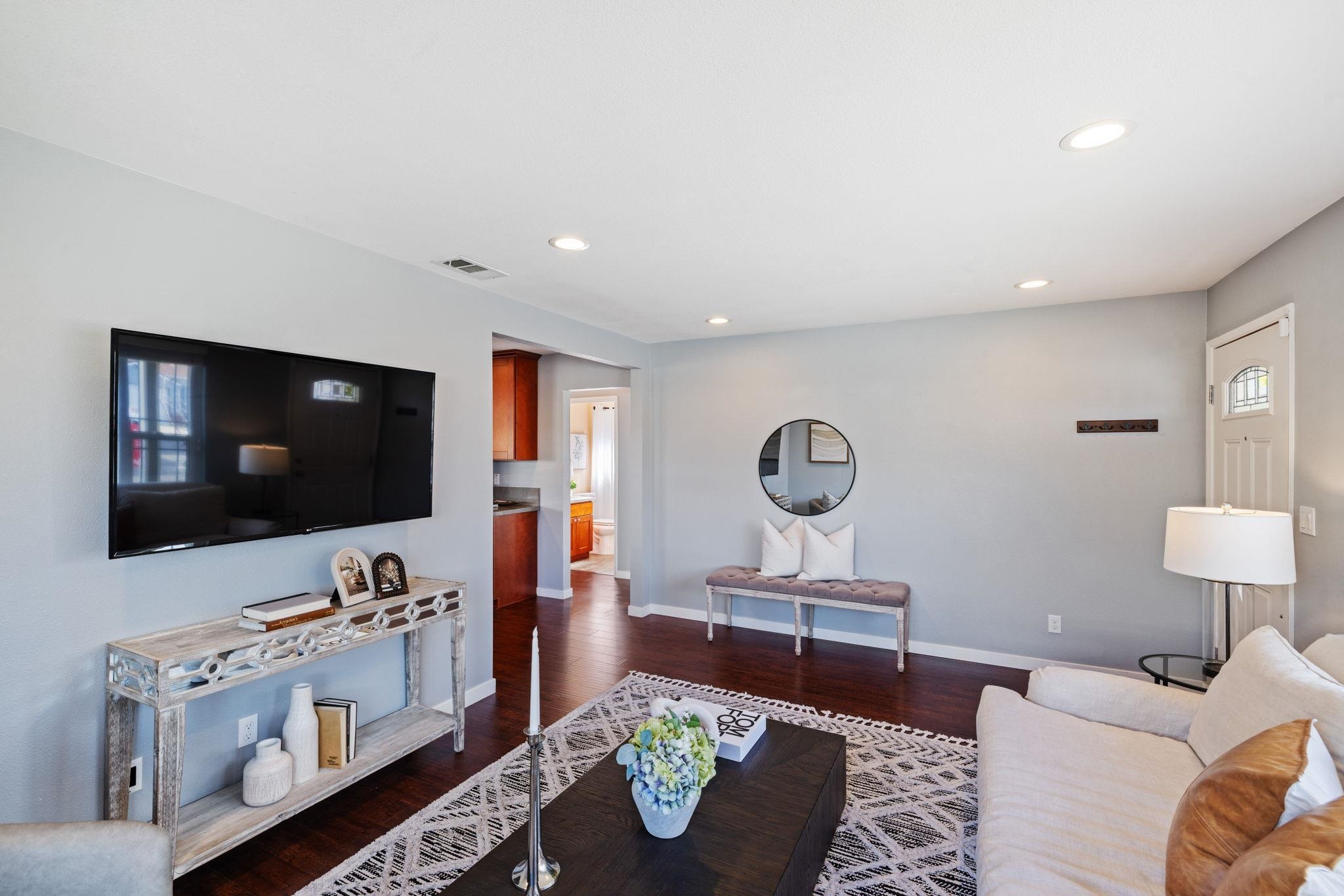 Detail Gallery Image 8 of 54 For 340 Andrews St, Livermore,  CA 94551 - 3 Beds | 2 Baths