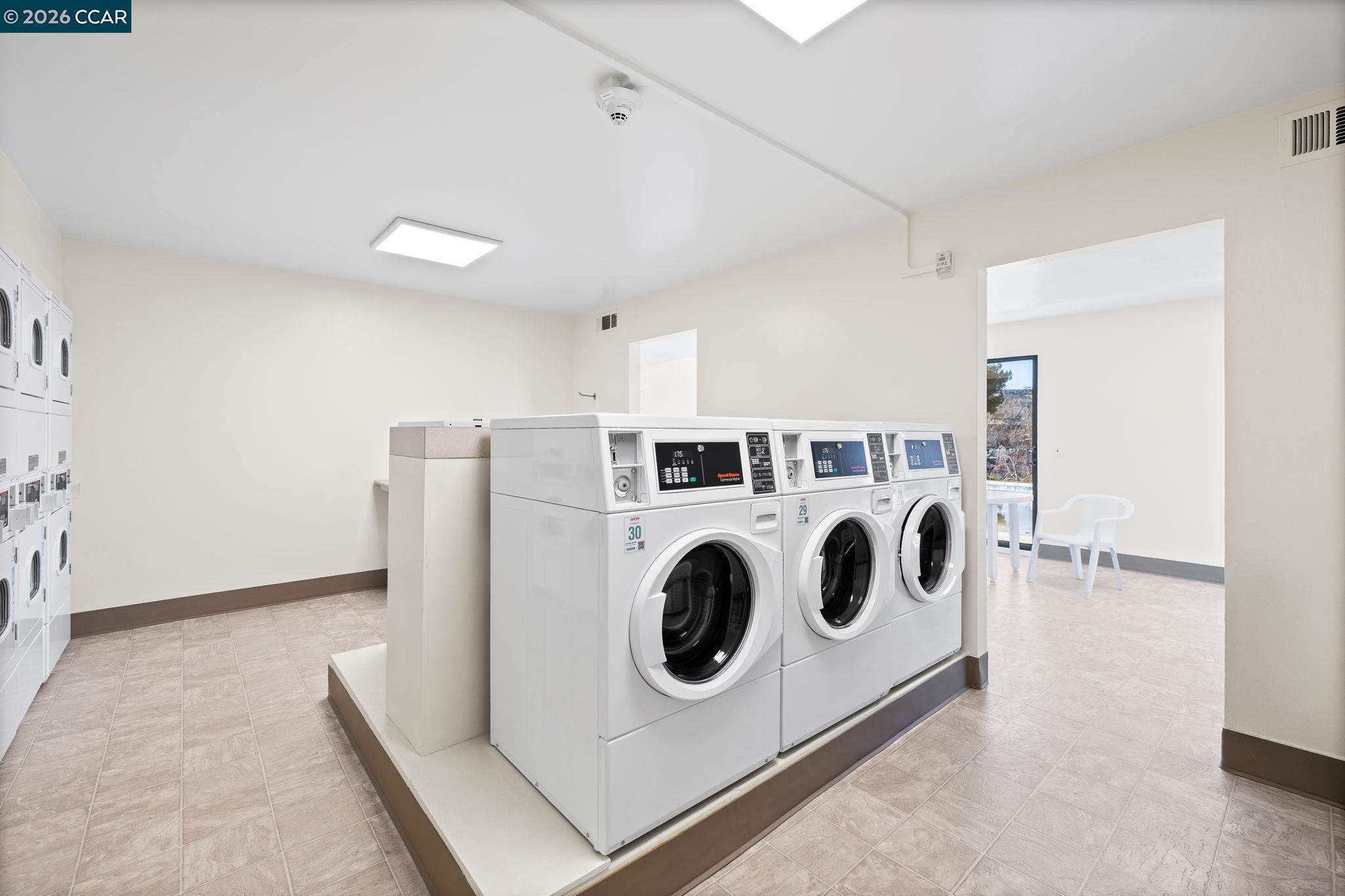 Detail Gallery Image 21 of 35 For 340 N Civic Dr #503,  Walnut Creek,  CA 94596 - 1 Beds | 1 Baths