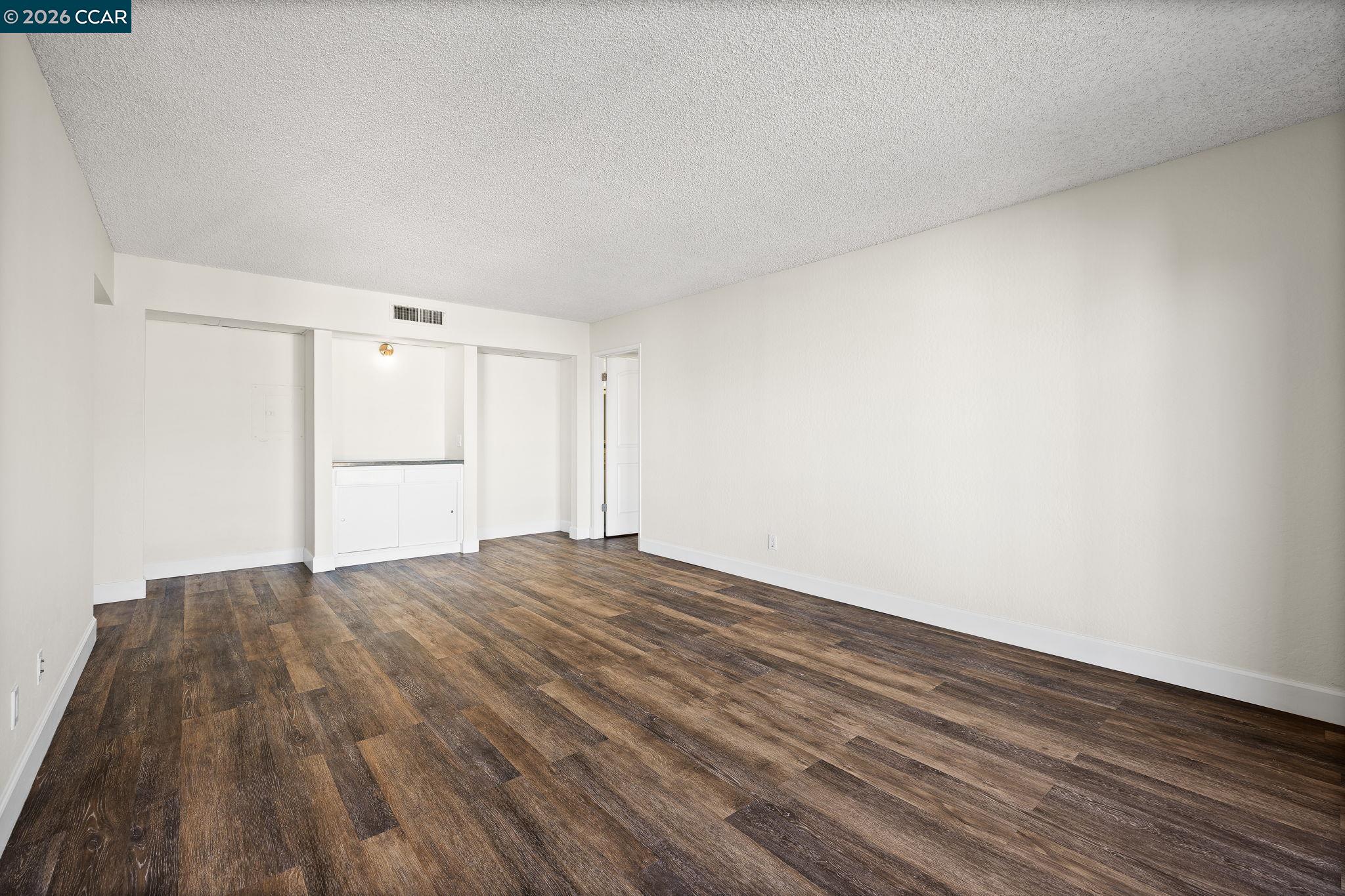 Detail Gallery Image 10 of 35 For 340 N Civic Dr #503,  Walnut Creek,  CA 94596 - 1 Beds | 1 Baths