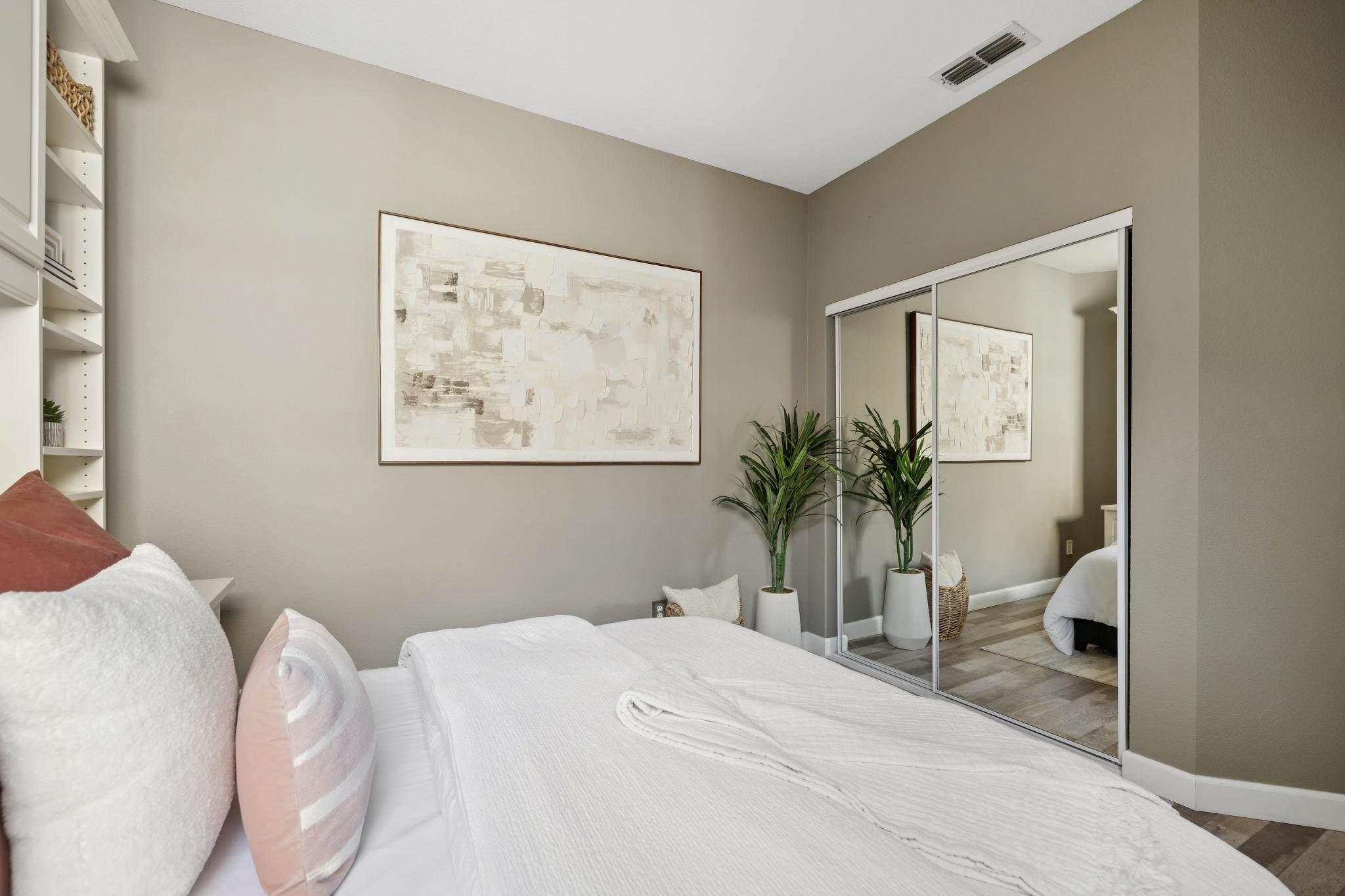 Detail Gallery Image 43 of 59 For 23158 Canyon Terrace Dr, Castro Valley,  CA 94552 - 2 Beds | 2/1 Baths