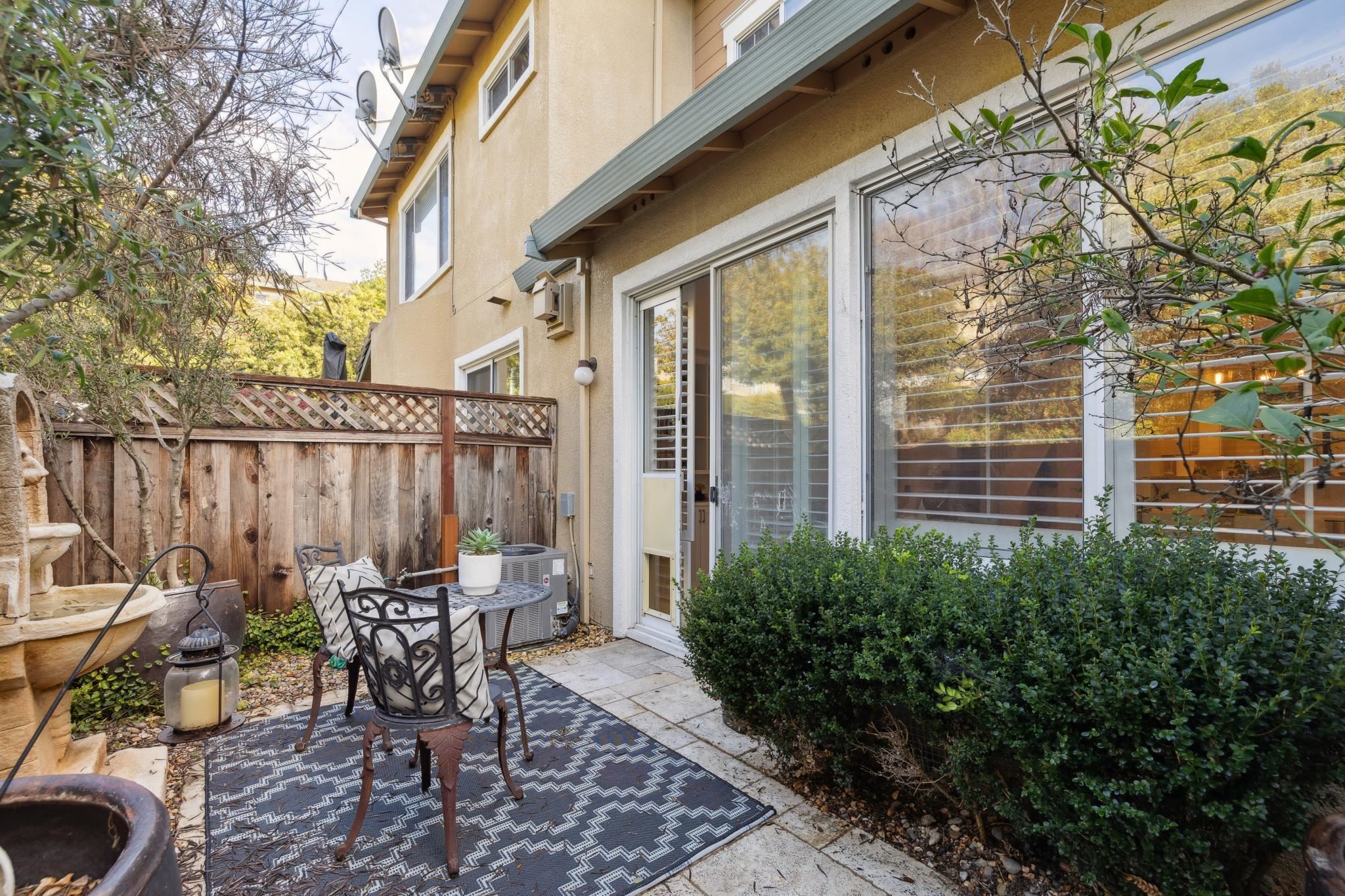 Detail Gallery Image 47 of 59 For 23158 Canyon Terrace Dr, Castro Valley,  CA 94552 - 2 Beds | 2/1 Baths