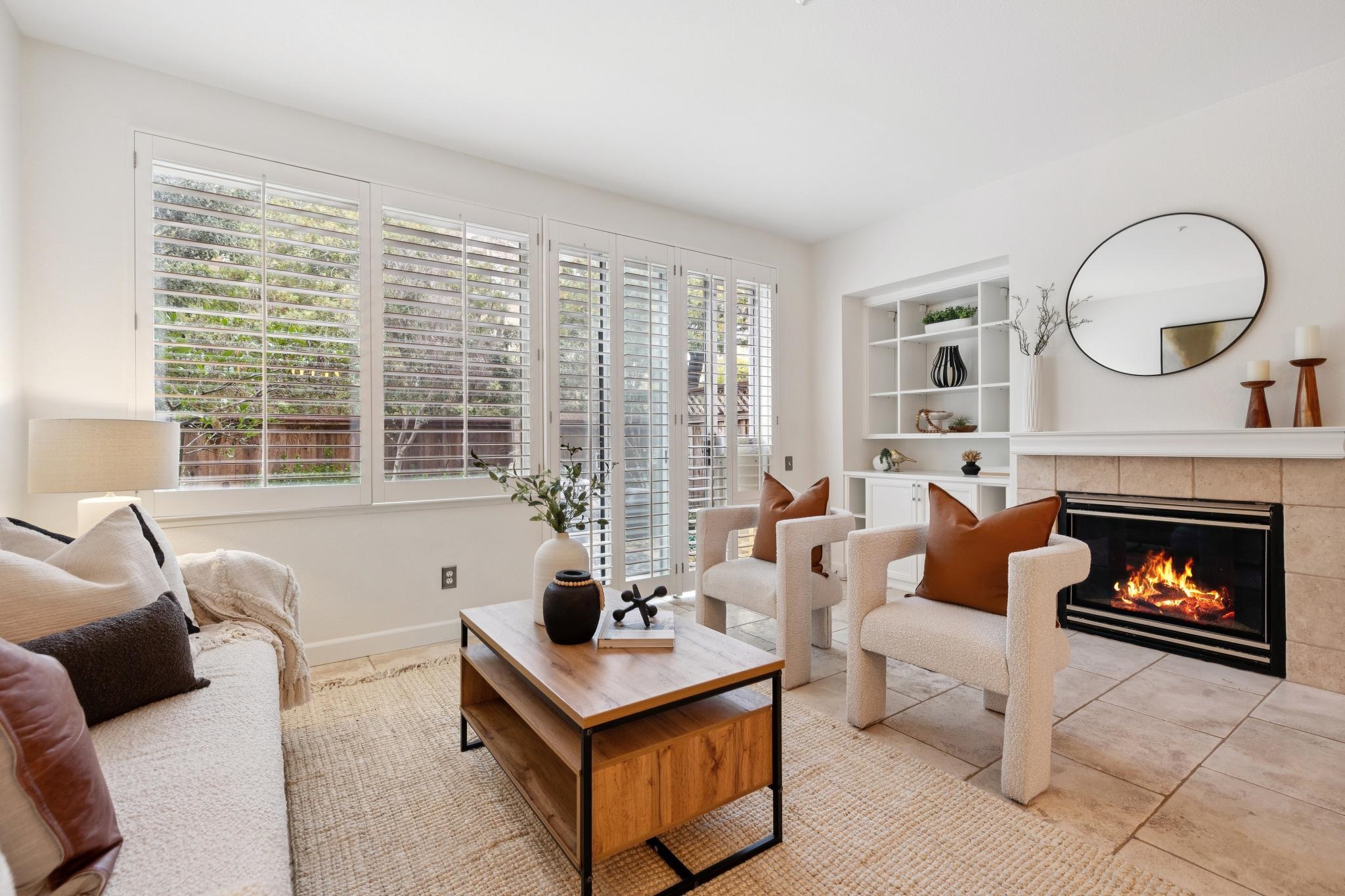 Detail Gallery Image 6 of 59 For 23158 Canyon Terrace Dr, Castro Valley,  CA 94552 - 2 Beds | 2/1 Baths