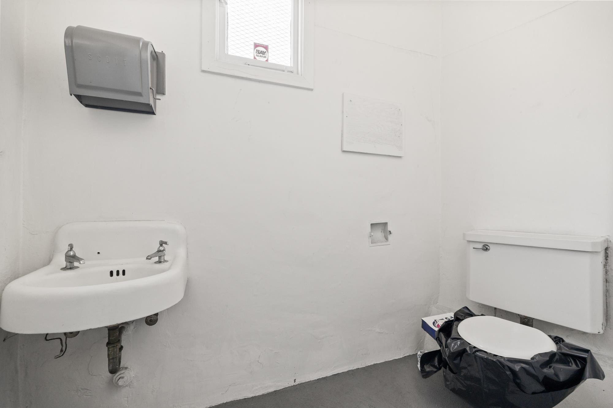 Detail Gallery Image 37 of 52 For 1746 8th Street, Oakland,  CA 94607 - 3 Beds | 1/1 Baths