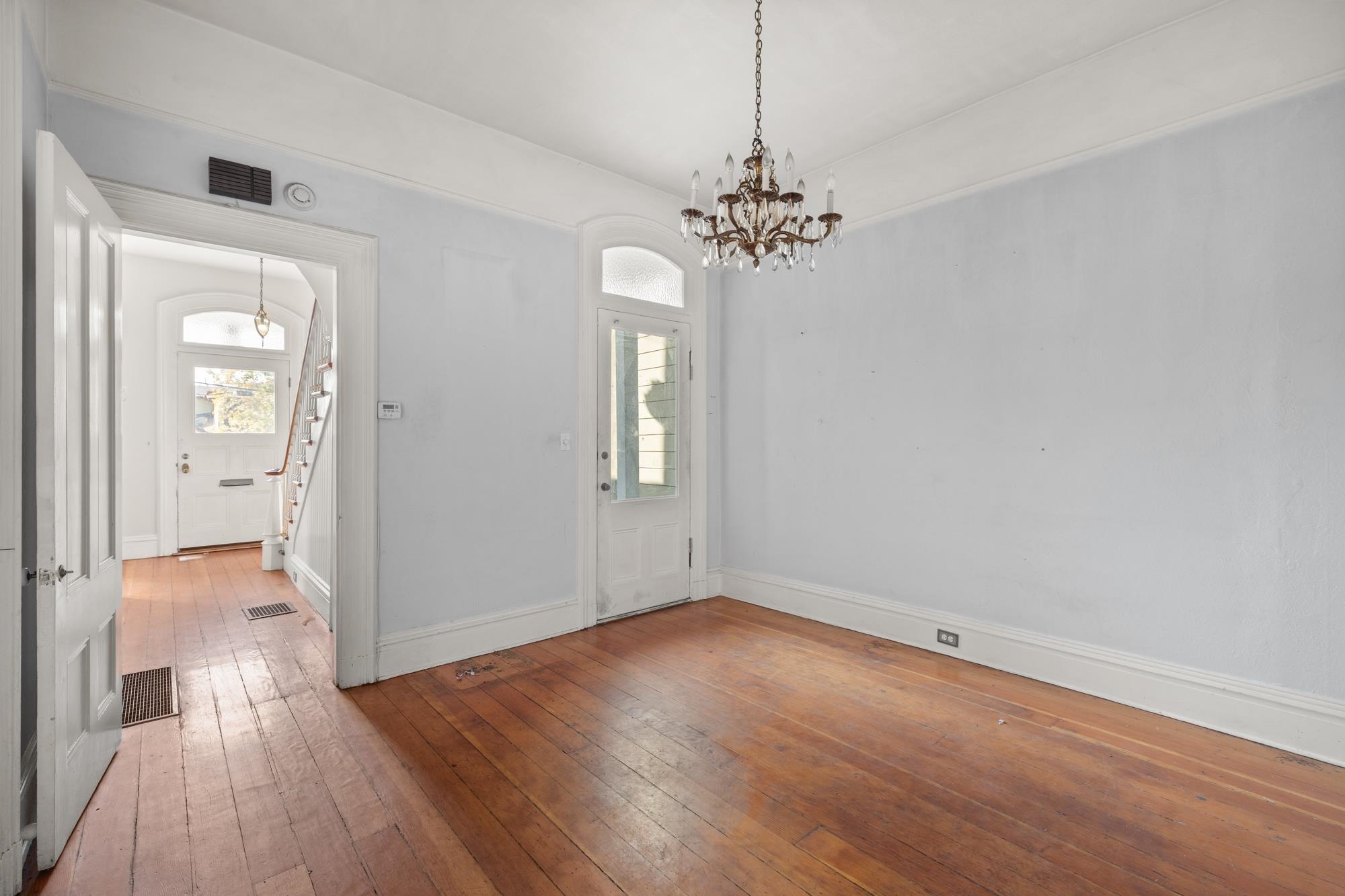 Detail Gallery Image 10 of 52 For 1746 8th Street, Oakland,  CA 94607 - 3 Beds | 1/1 Baths