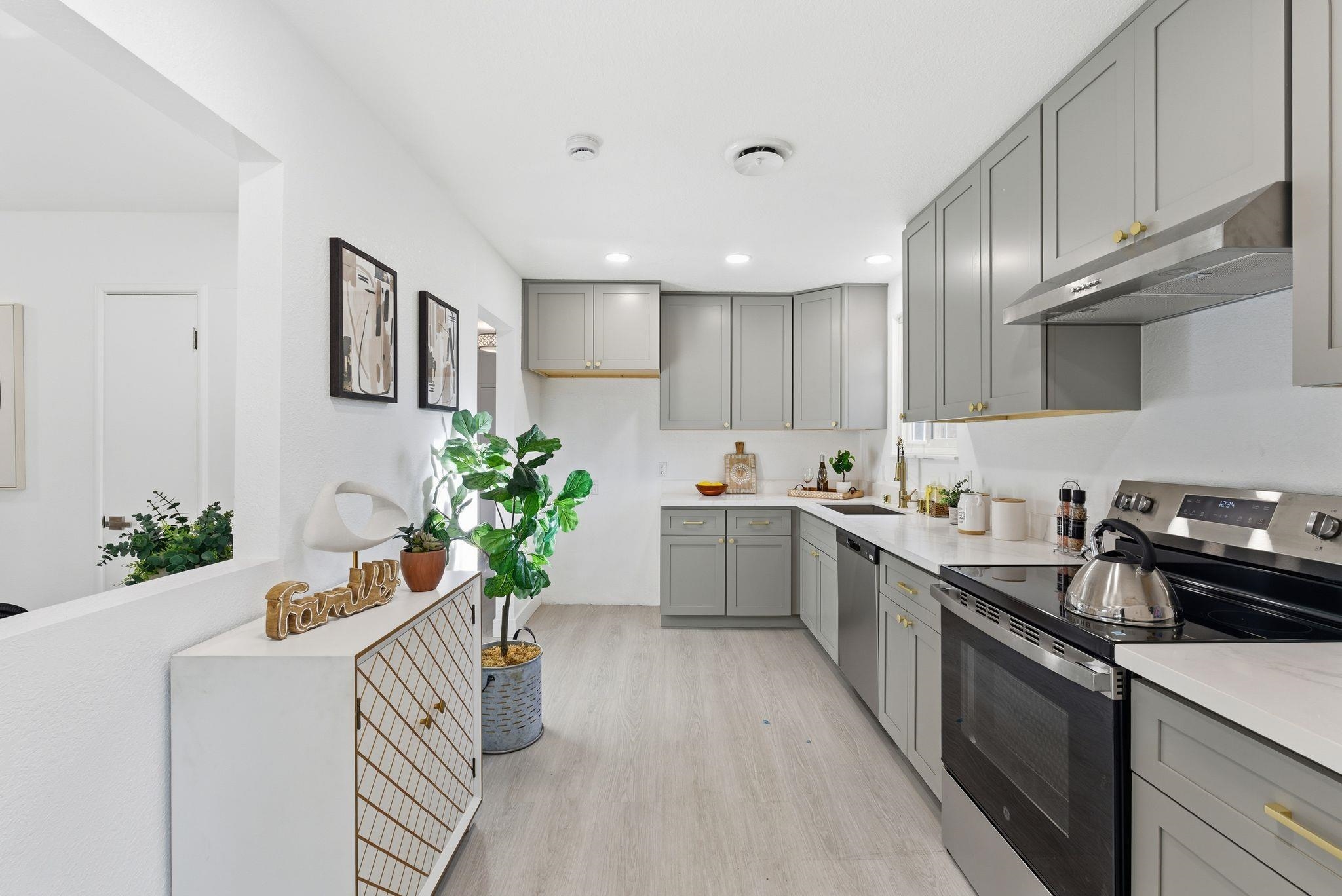 Detail Gallery Image 10 of 39 For 2719 Grant St, Concord,  CA 94520 - 3 Beds | 1 Baths