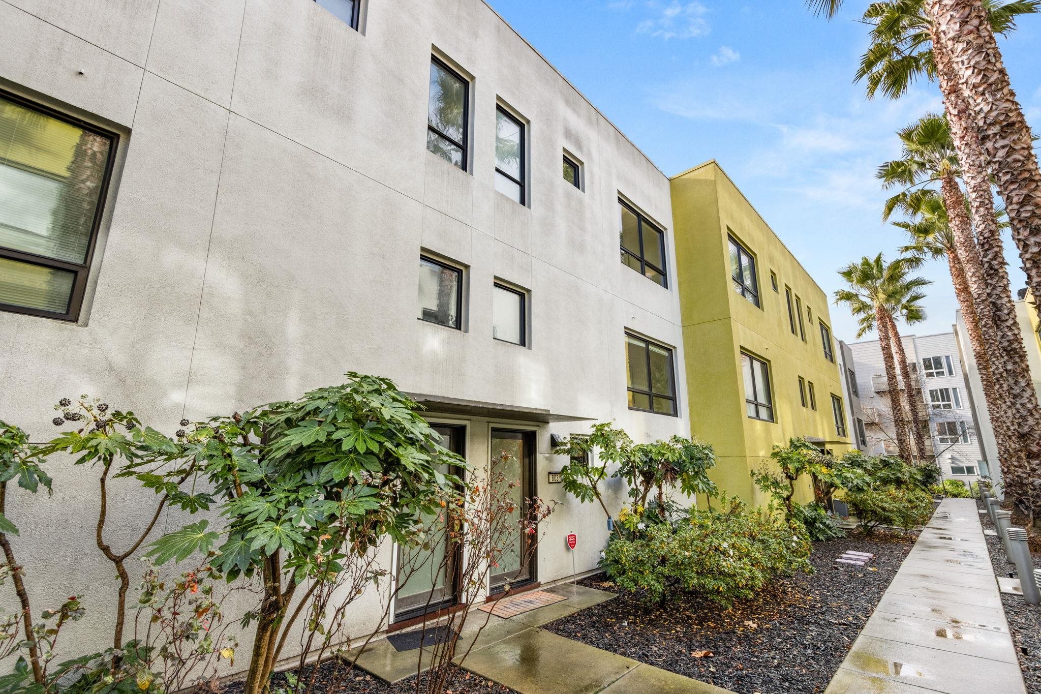 Photo #4: 41120215 Listing: Photo #4