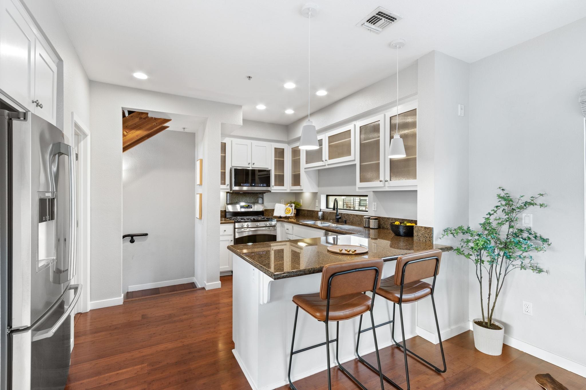 Photo #8: 41120215 Listing: Photo #8