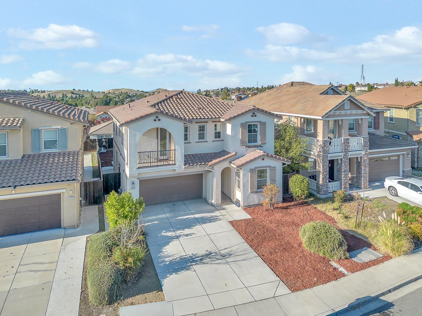 Detail Gallery Image 2 of 27 For 4747 Dundee St, Antioch,  CA 94531 - 4 Beds | 3 Baths