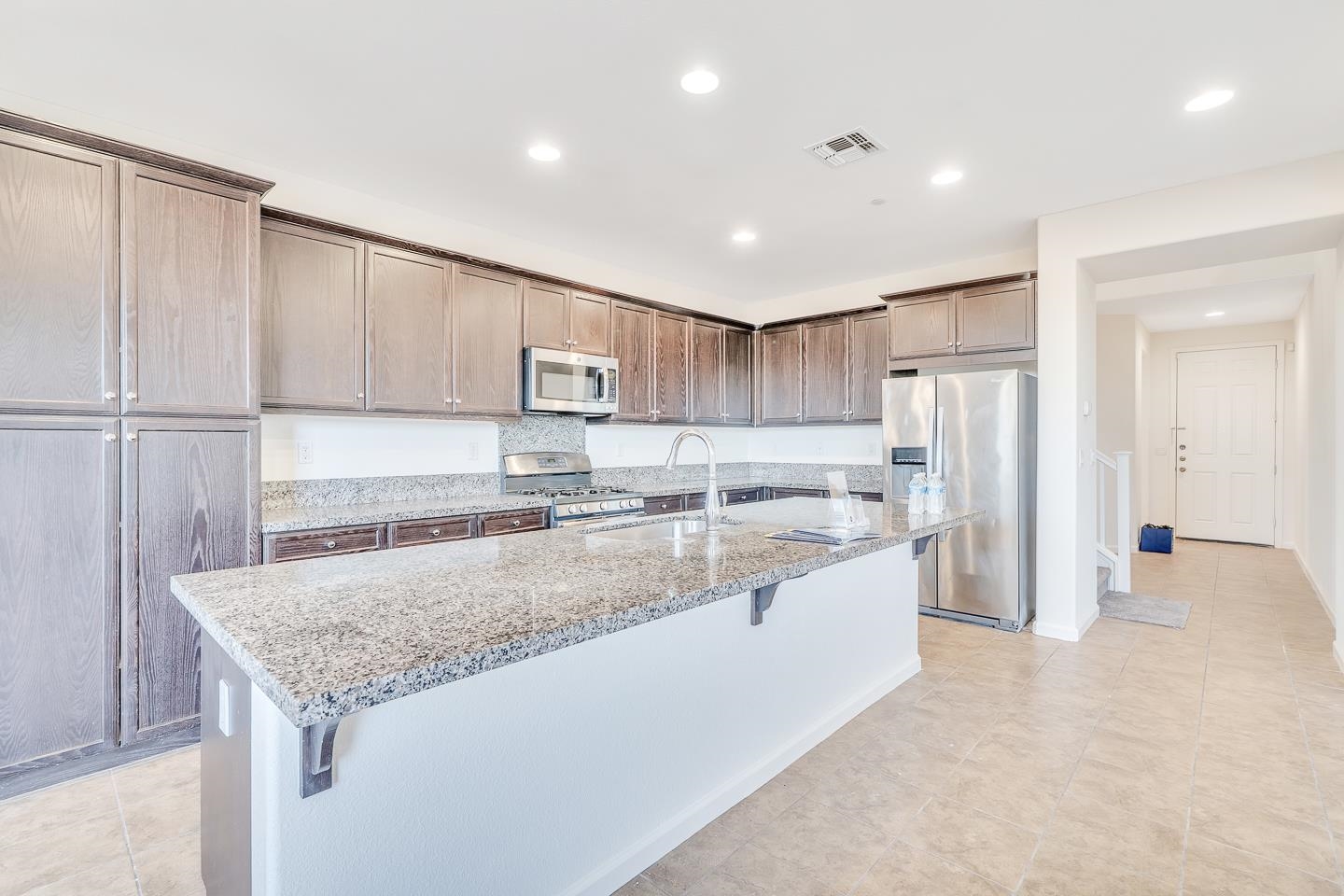 Detail Gallery Image 4 of 27 For 4747 Dundee St, Antioch,  CA 94531 - 4 Beds | 3 Baths