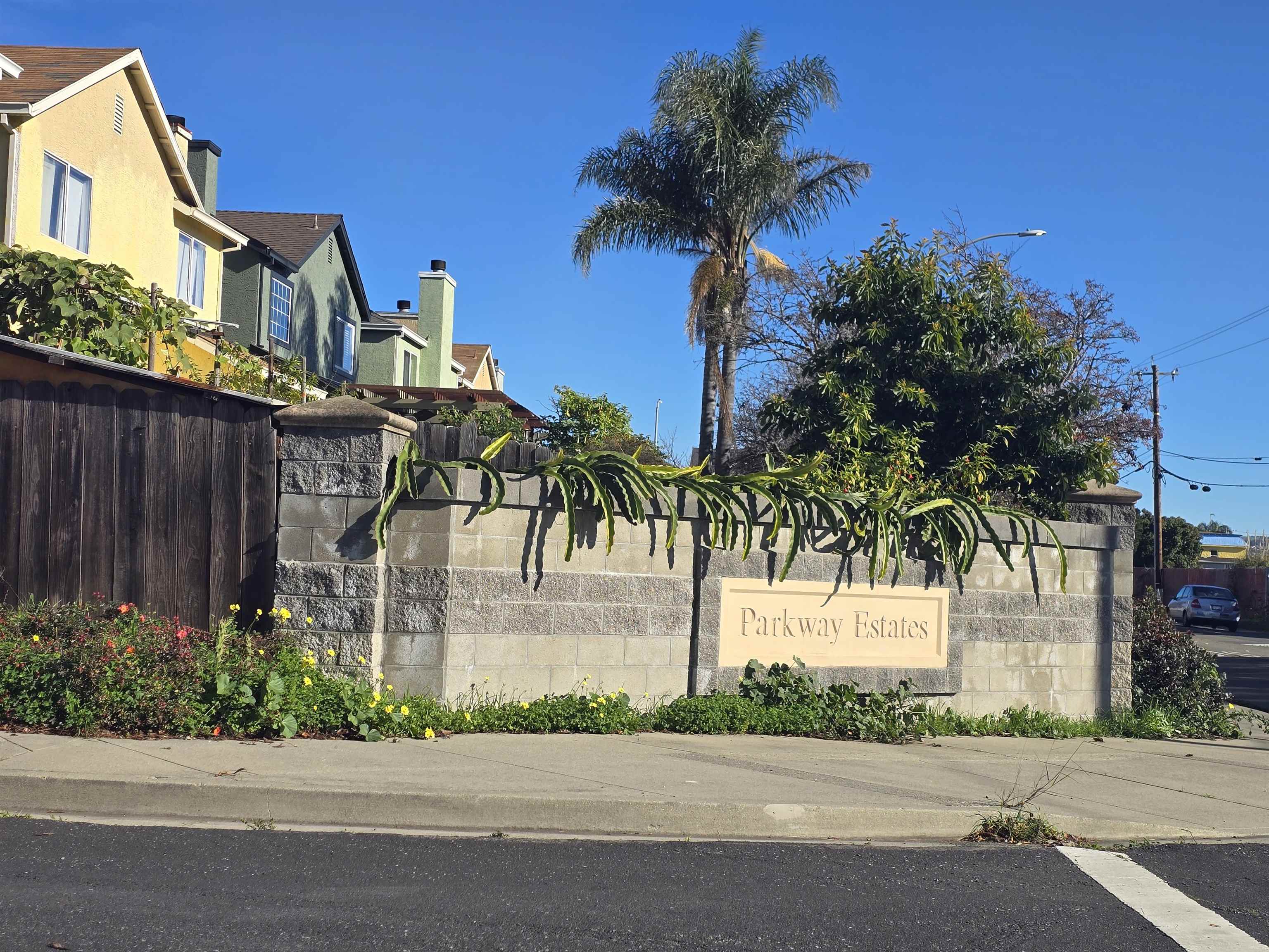 Detail Gallery Image 14 of 14 For 126 Lucy Ln, Richmond,  CA 94801 - 3 Beds | 2/1 Baths