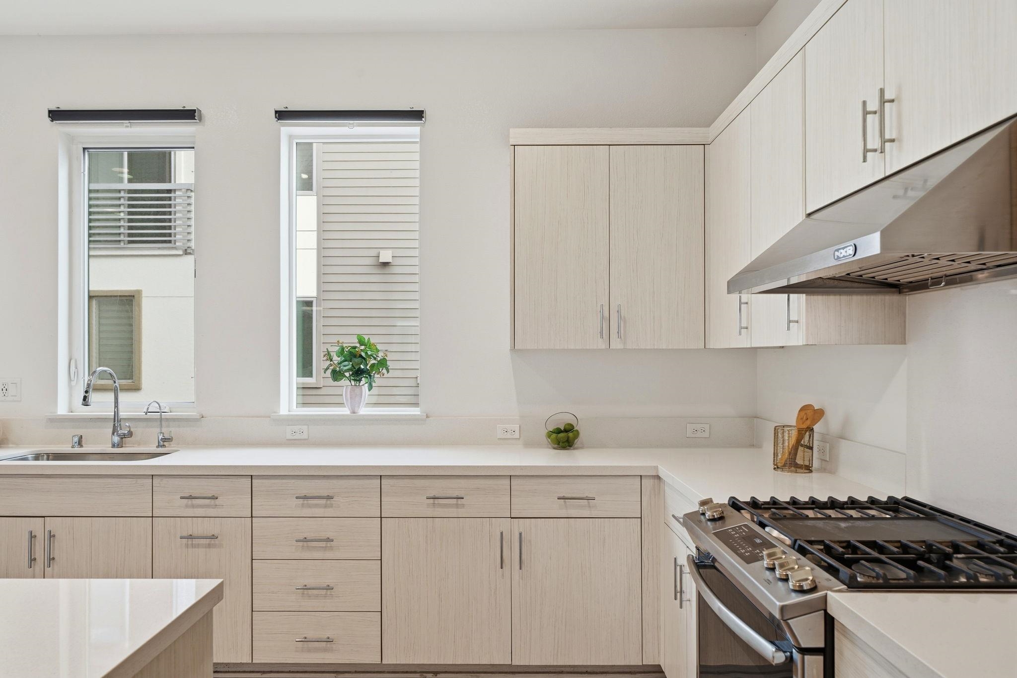 Photo #7: 41120222 Listing: Photo #7