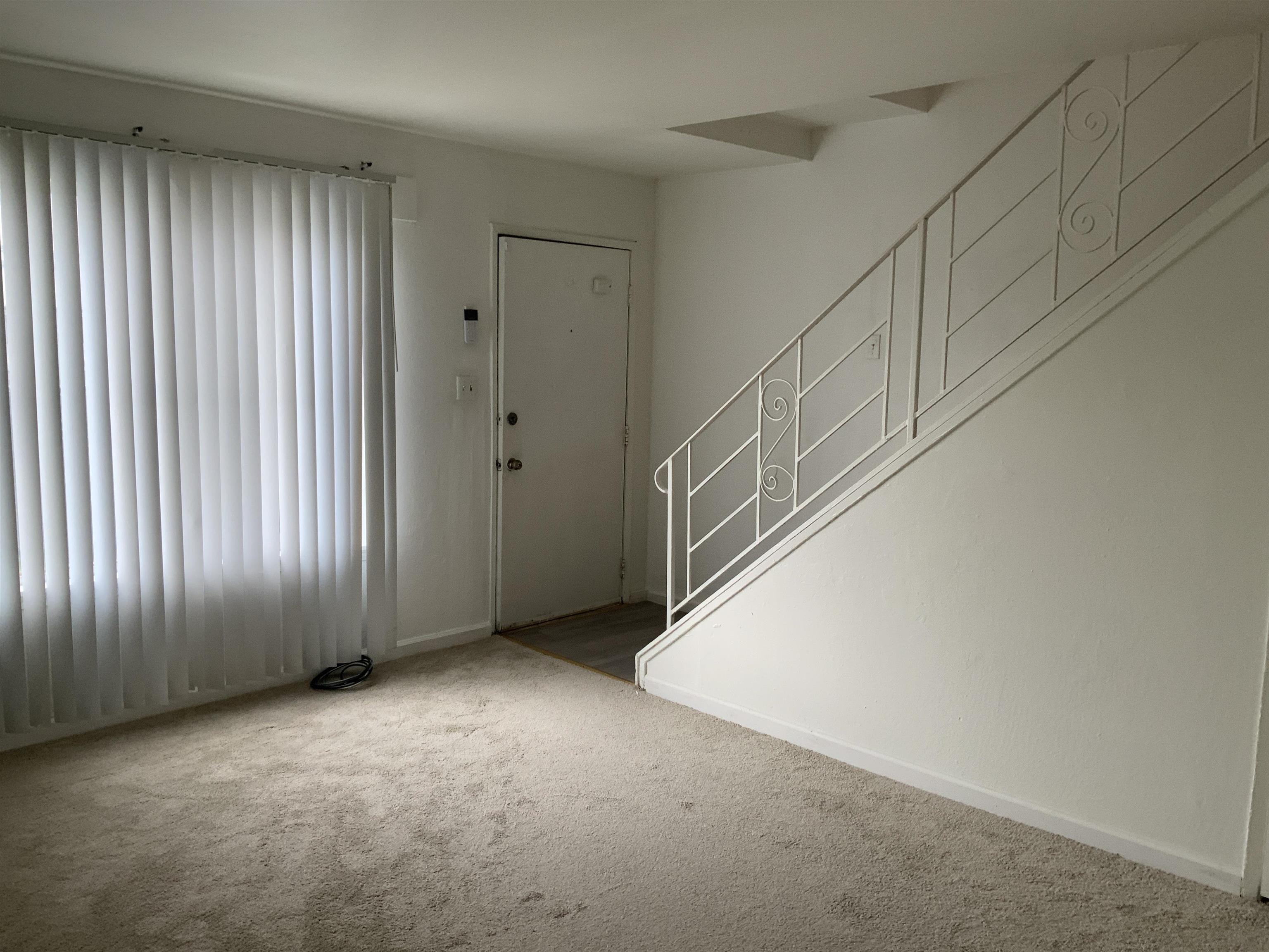 Detail Gallery Image 5 of 18 For 422 C Street, Richmond,  CA 94801 - 2 Beds | 1 Baths