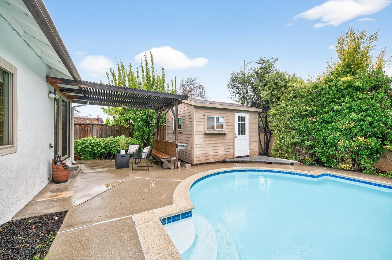 Detail Gallery Image 37 of 42 For 1059 Lakehurst Rd, Livermore,  CA 94551 - 4 Beds | 2 Baths