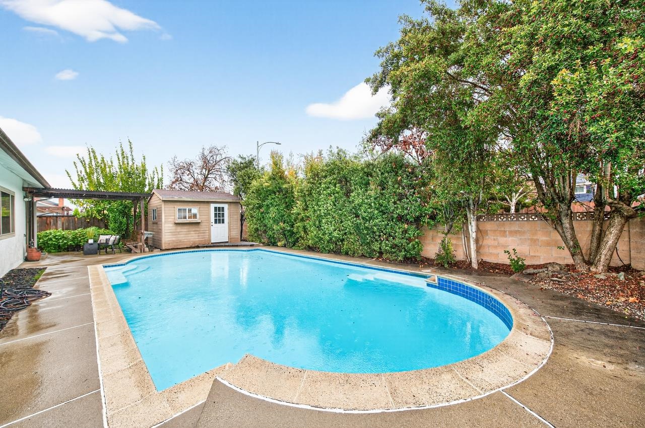 Detail Gallery Image 41 of 42 For 1059 Lakehurst Rd, Livermore,  CA 94551 - 4 Beds | 2 Baths