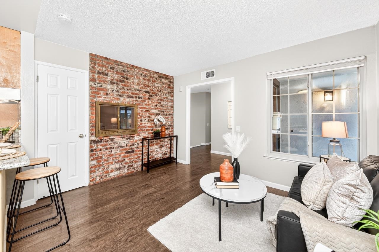 Detail Gallery Image 10 of 42 For 1059 Lakehurst Rd, Livermore,  CA 94551 - 4 Beds | 2 Baths