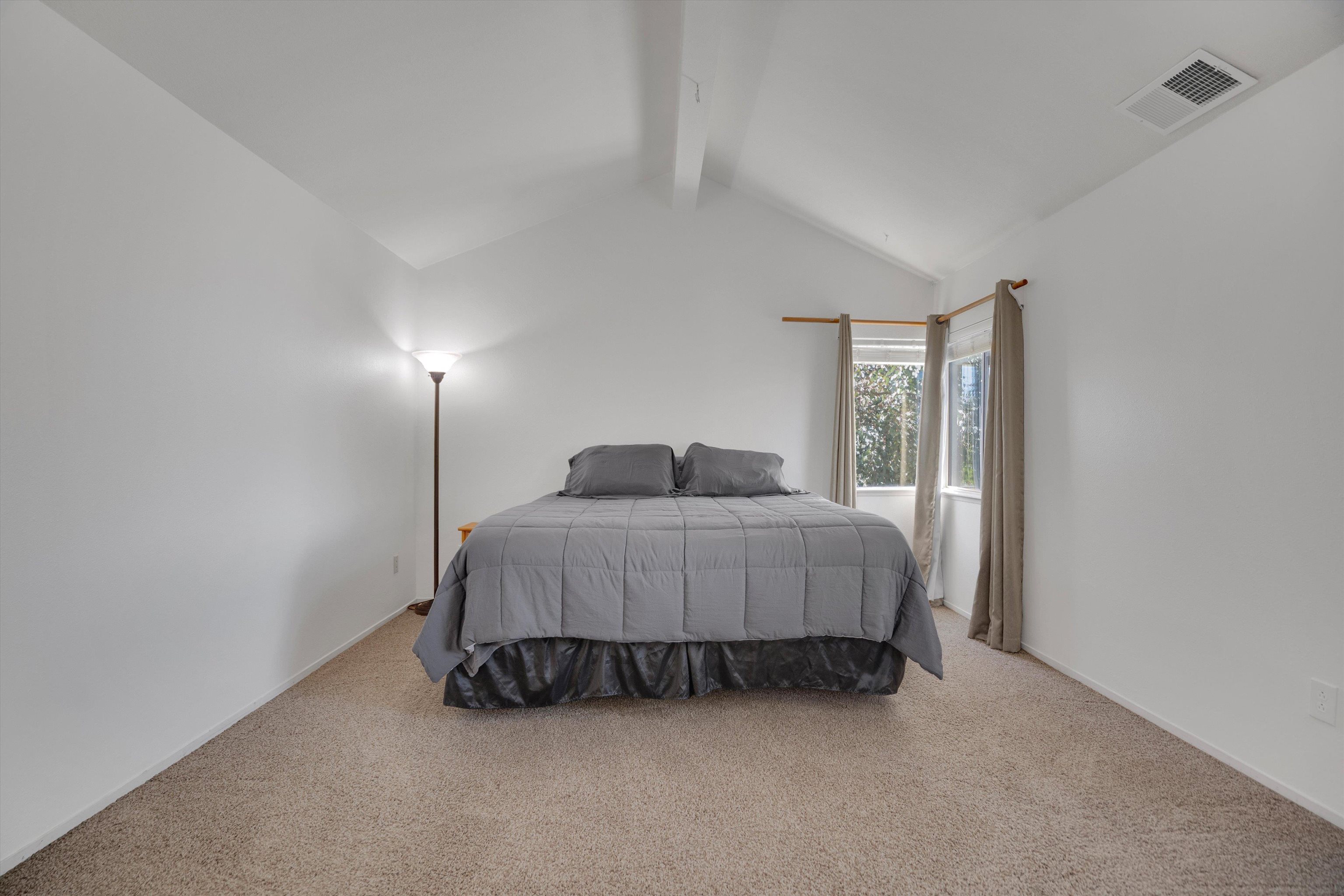 Detail Gallery Image 23 of 49 For 4401 Deermeadow Way, Antioch,  CA 94531 - 5 Beds | 2/1 Baths