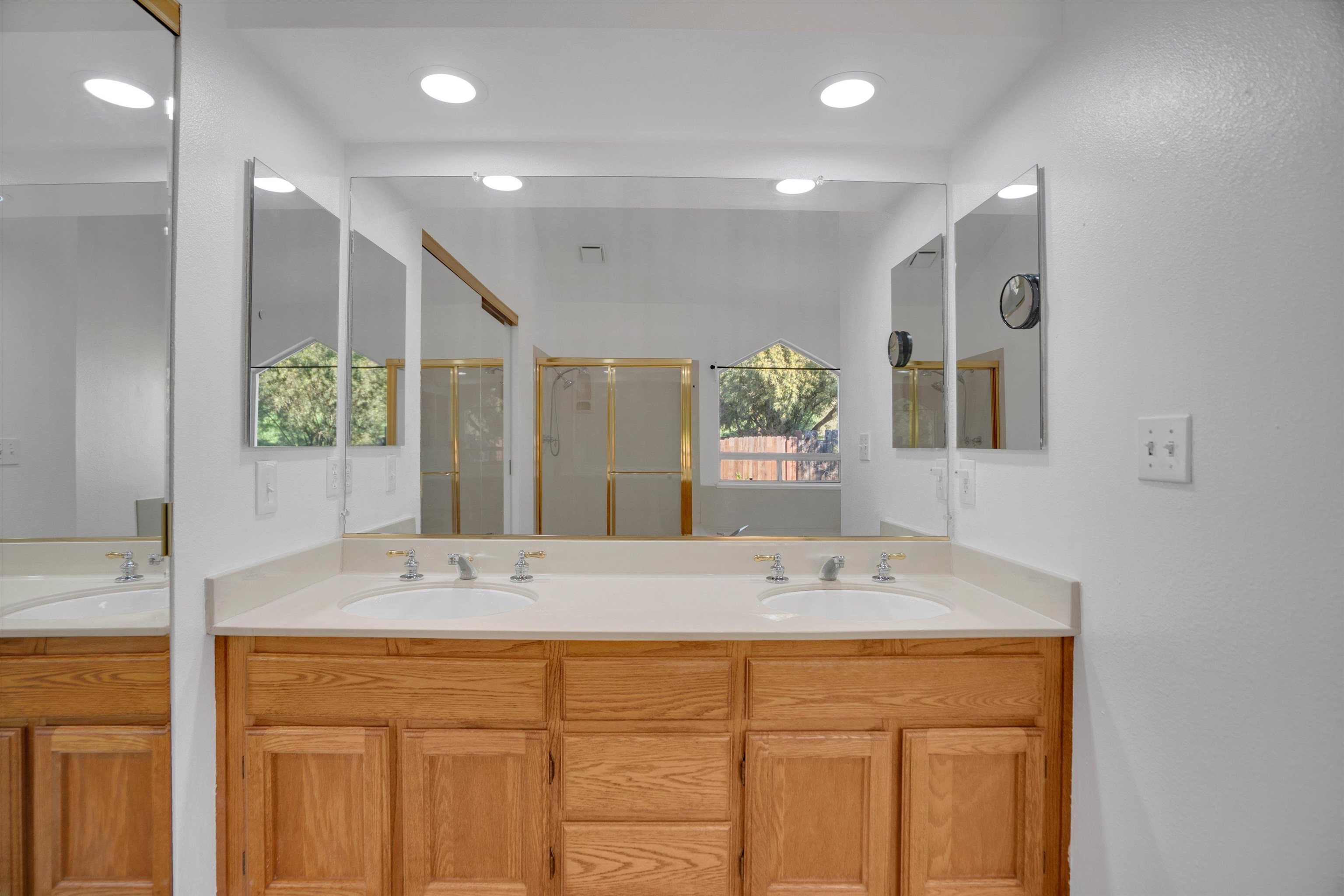 Detail Gallery Image 27 of 49 For 4401 Deermeadow Way, Antioch,  CA 94531 - 5 Beds | 2/1 Baths