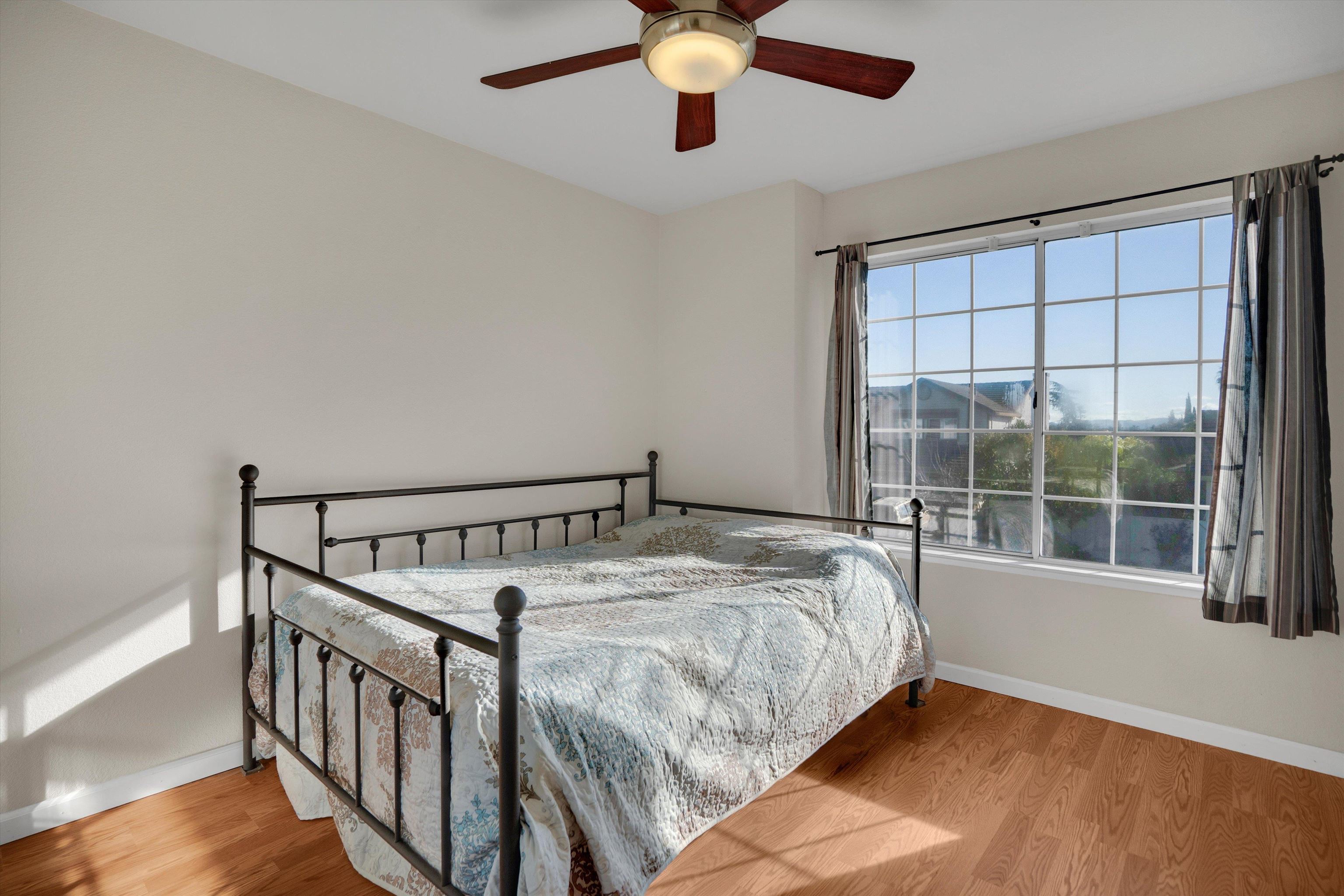 Detail Gallery Image 33 of 49 For 4401 Deermeadow Way, Antioch,  CA 94531 - 5 Beds | 2/1 Baths