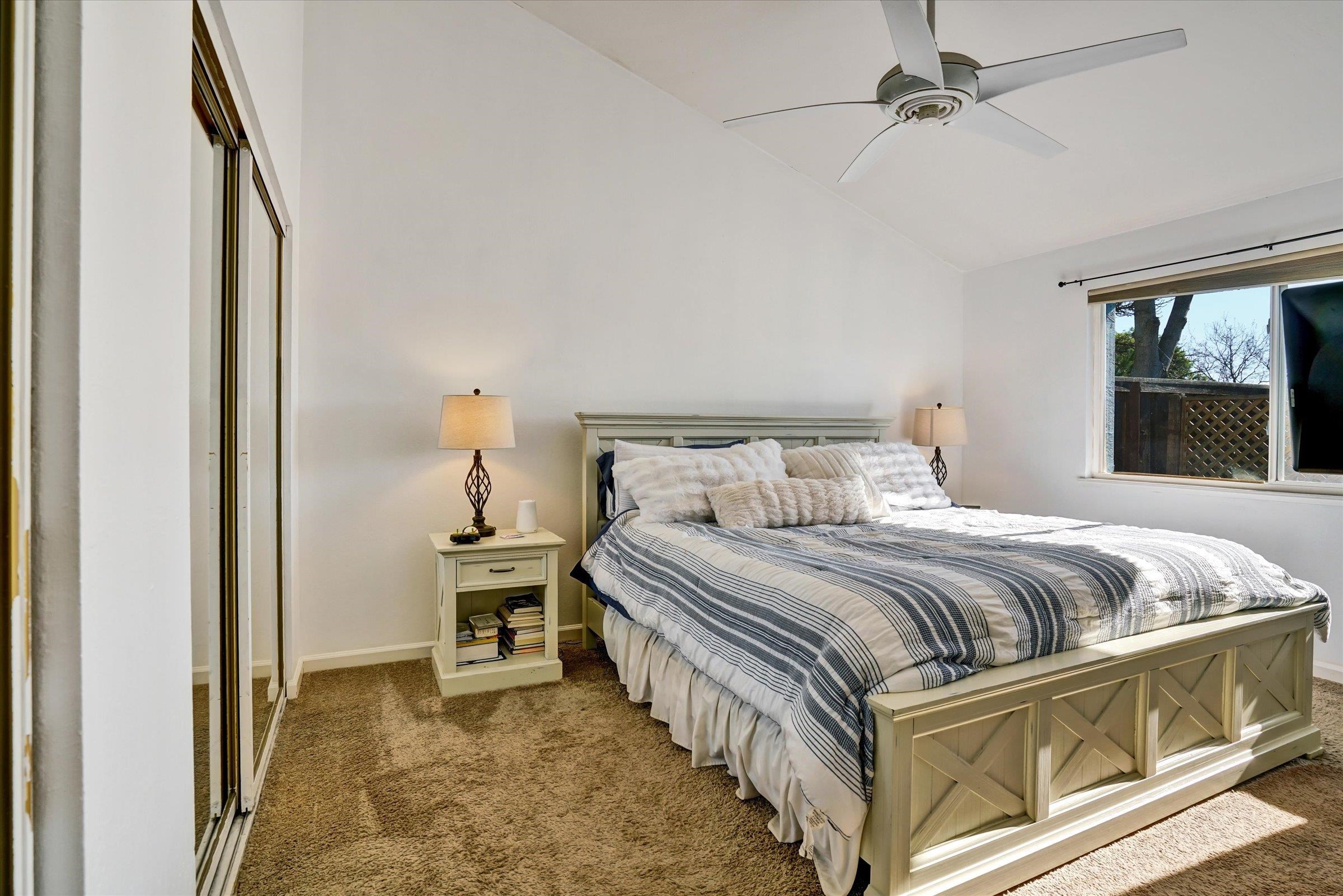 Detail Gallery Image 7 of 14 For 87 Fountainhead Ct, Martinez,  CA 94553 - 4 Beds | 2 Baths