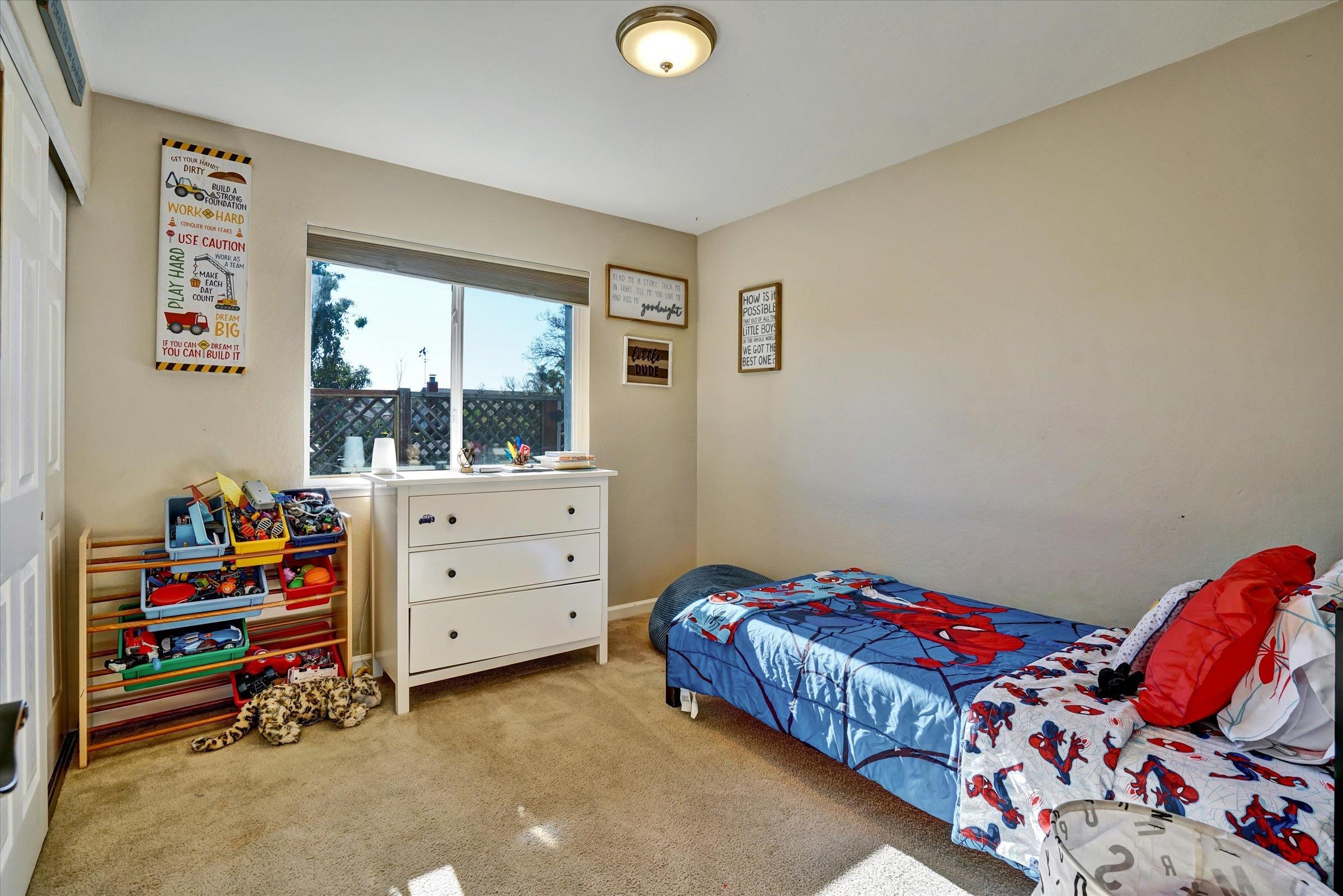 Detail Gallery Image 10 of 14 For 87 Fountainhead Ct, Martinez,  CA 94553 - 4 Beds | 2 Baths