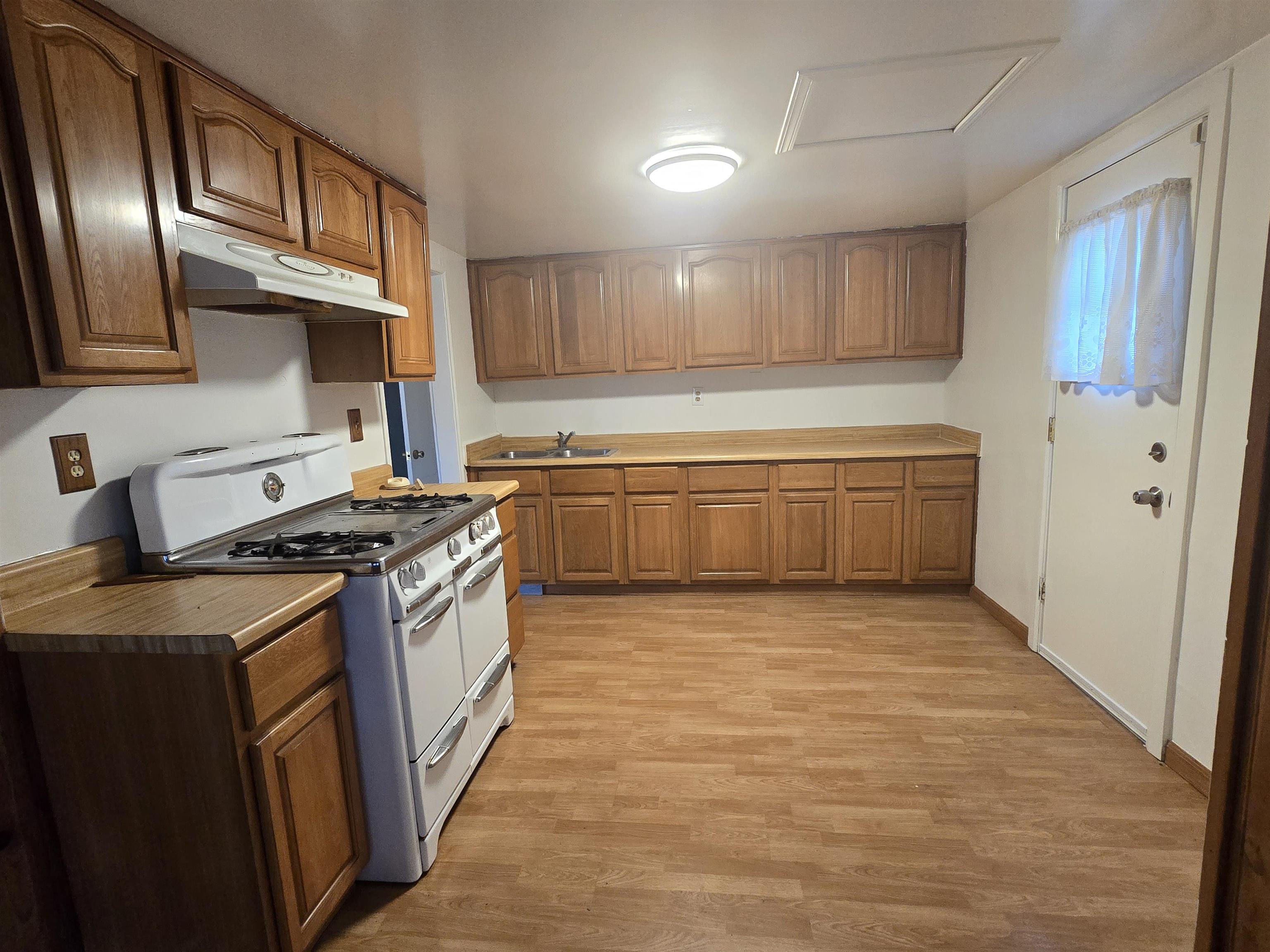 Detail Gallery Image 3 of 5 For 5007 San Pablo Dam Rd, El Sobrante,  CA 94803 - 2 Beds | 1 Baths