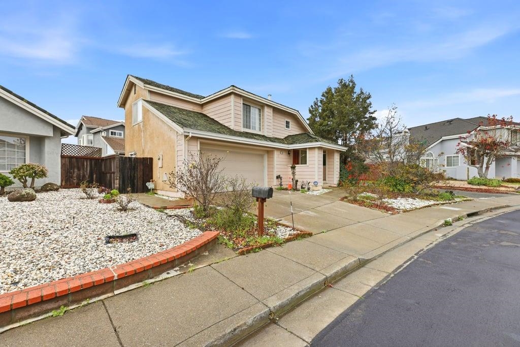 Detail Gallery Image 2 of 29 For 2338 Homestead Cir, Richmond,  CA 94806 - 3 Beds | 2/1 Baths