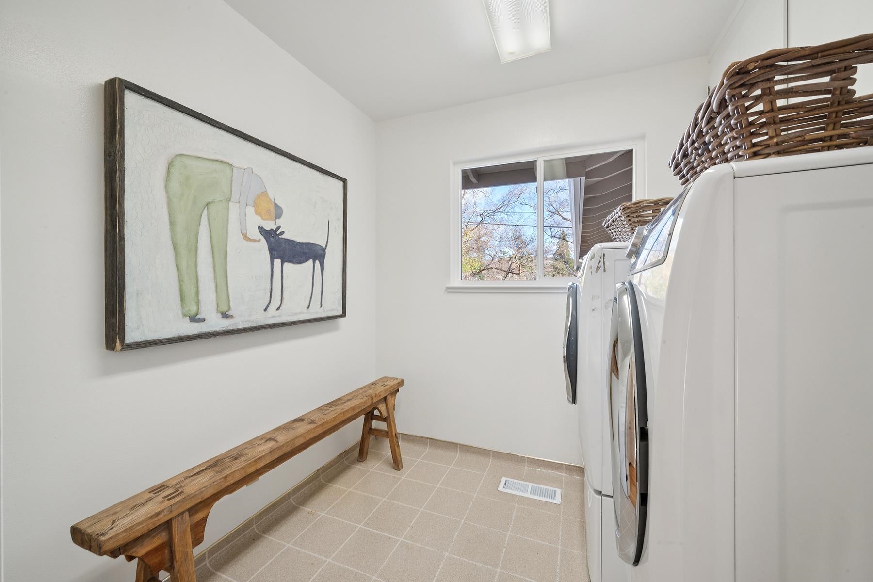 Detail Gallery Image 27 of 31 For 300 Constance Place, Moraga,  CA 94556 - 4 Beds | 2 Baths