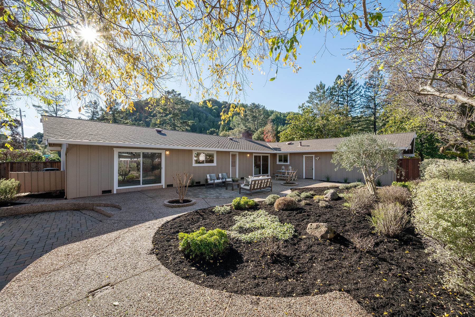 Detail Gallery Image 28 of 31 For 300 Constance Place, Moraga,  CA 94556 - 4 Beds | 2 Baths