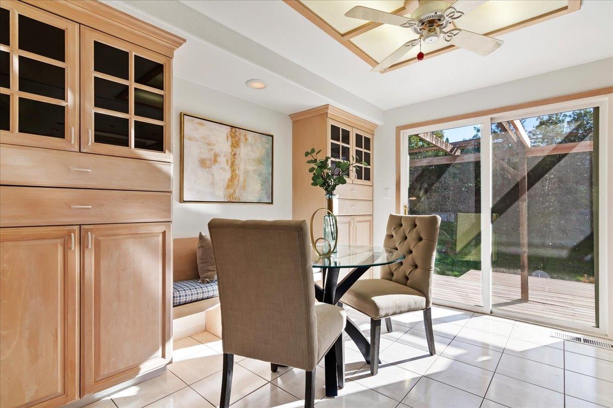 Detail Gallery Image 13 of 48 For 207 Midway Dr, Martinez,  CA 94553 - 4 Beds | 3 Baths