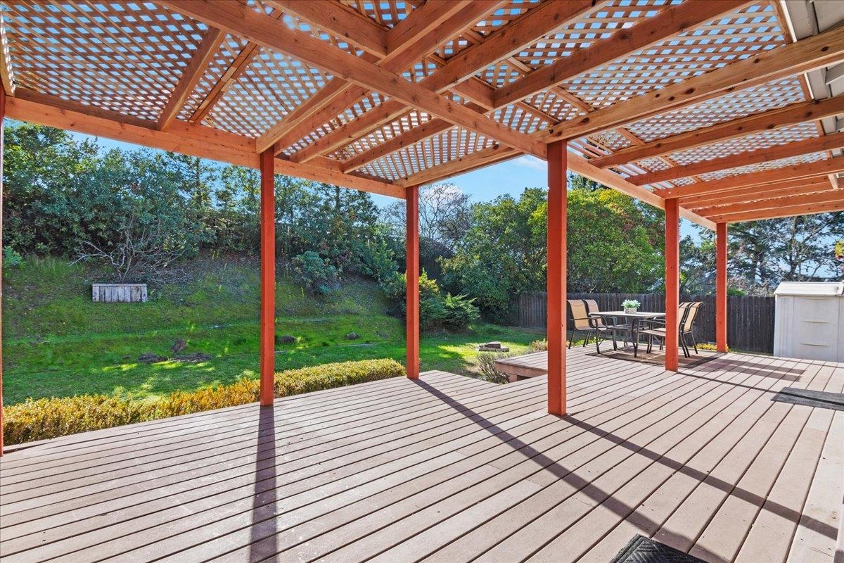 Detail Gallery Image 40 of 48 For 207 Midway Dr, Martinez,  CA 94553 - 4 Beds | 3 Baths