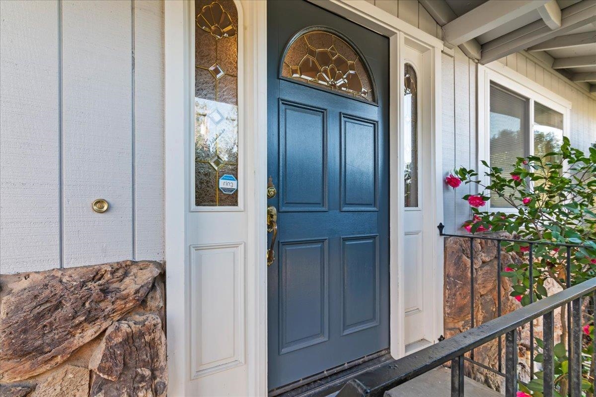 Detail Gallery Image 5 of 48 For 207 Midway Dr, Martinez,  CA 94553 - 4 Beds | 3 Baths