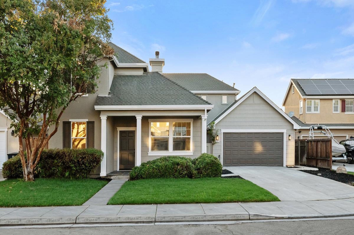 Front Image Thumbnail for CC41120240