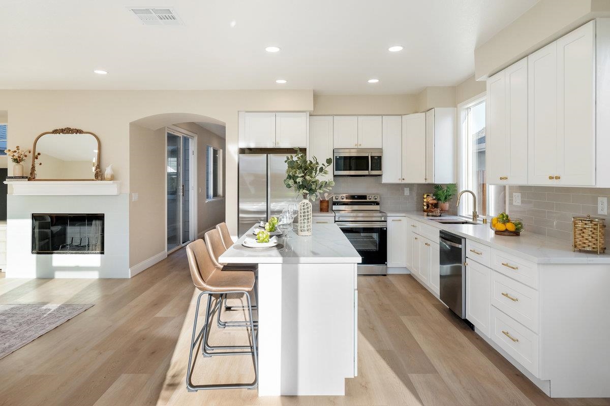 Detail Gallery Image 11 of 53 For 1677 Green Springs Ct, Tracy,  CA 95377 - 5 Beds | 4 Baths