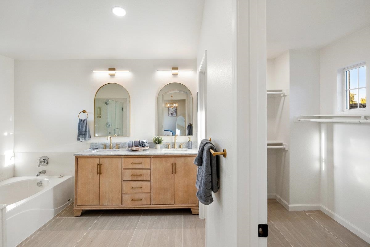 Detail Gallery Image 34 of 53 For 1677 Green Springs Ct, Tracy,  CA 95377 - 5 Beds | 4 Baths