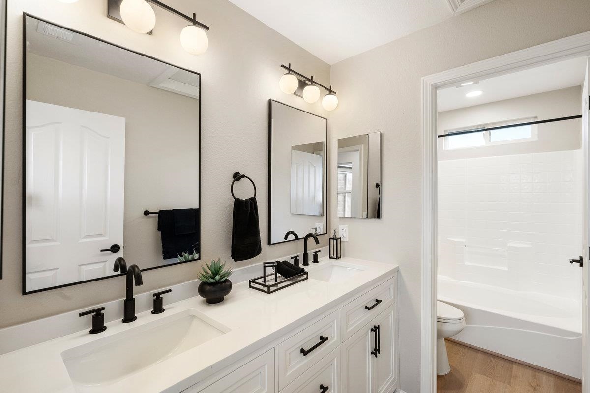 Detail Gallery Image 37 of 53 For 1677 Green Springs Ct, Tracy,  CA 95377 - 5 Beds | 4 Baths