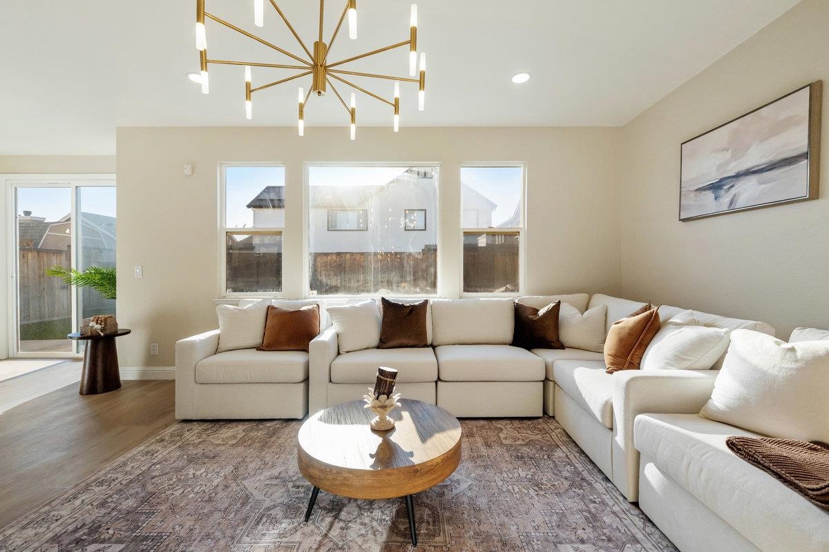 Detail Gallery Image 6 of 53 For 1677 Green Springs Ct, Tracy,  CA 95377 - 5 Beds | 4 Baths