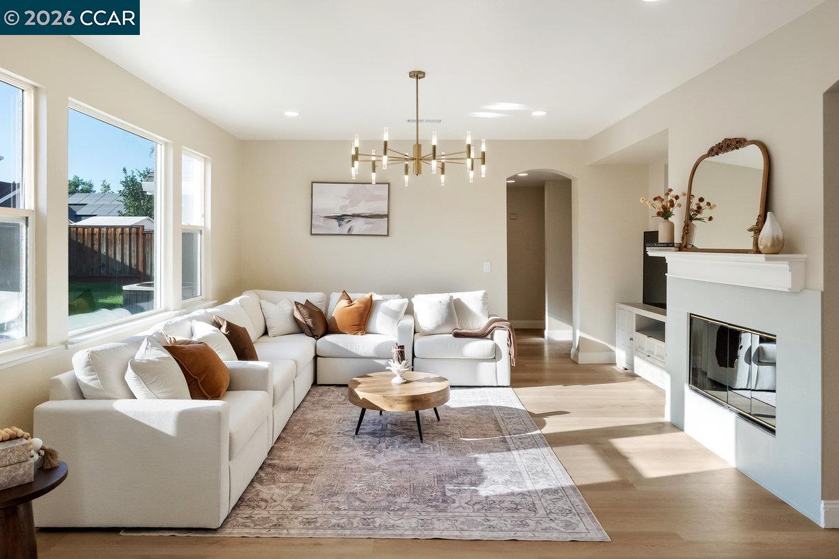 Detail Gallery Image 7 of 52 For 1677 Green Springs Ct, Tracy,  CA 95377 - 5 Beds | 4 Baths